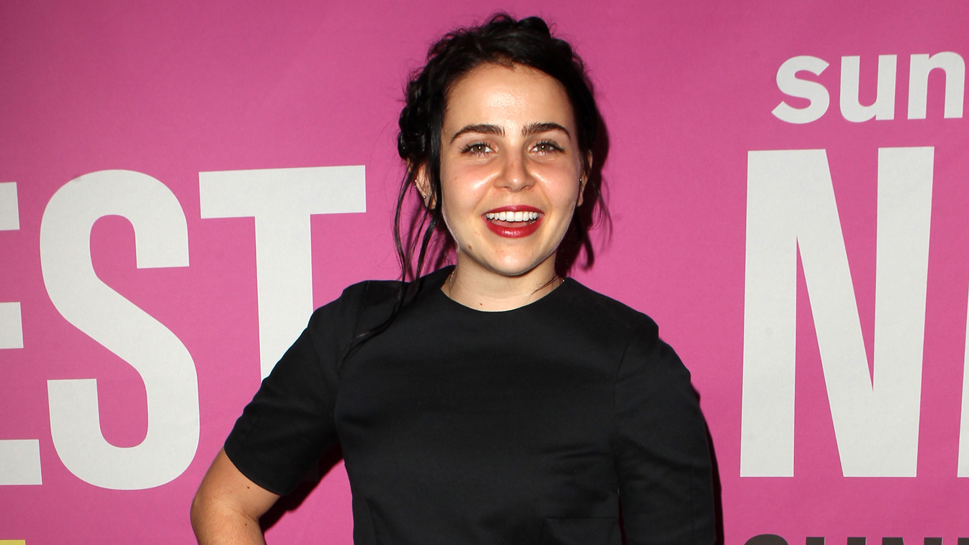 Mae Whitman Wallpaper High Resolution and Quality Download
