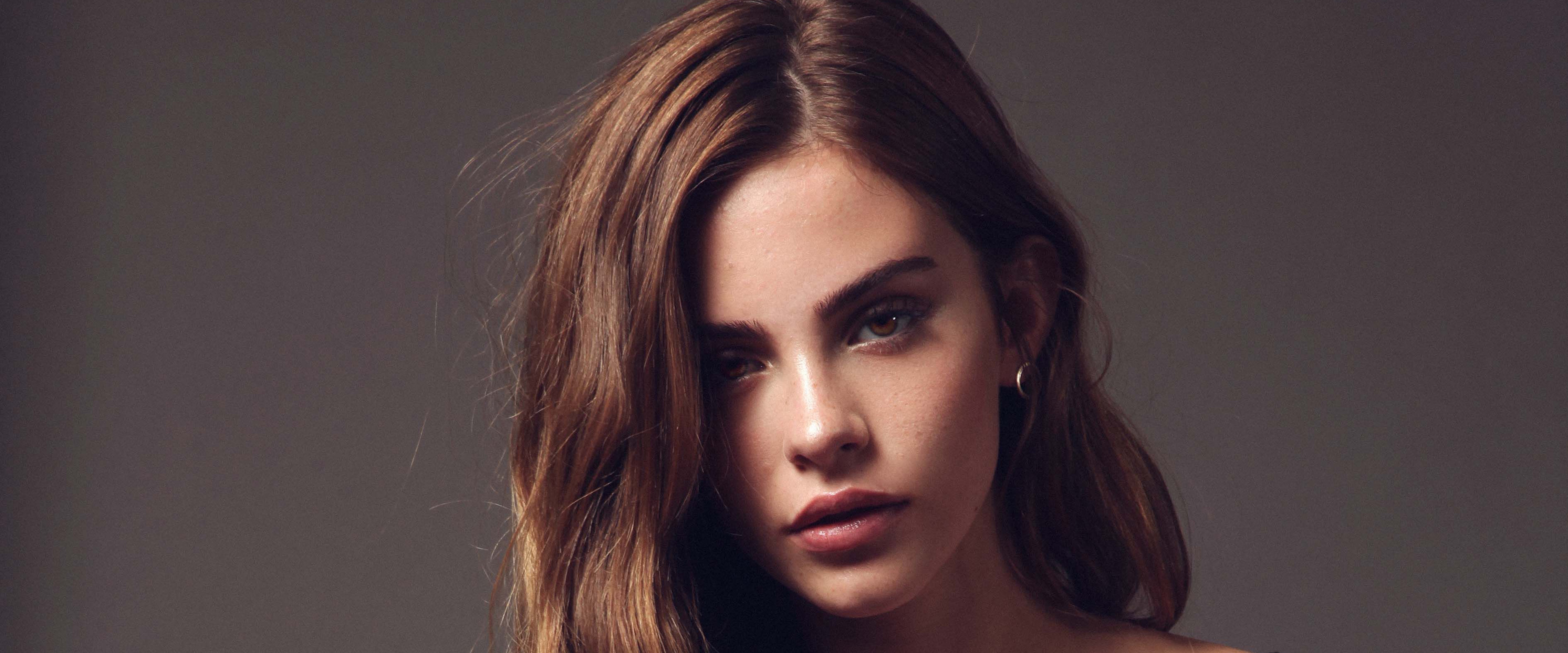 Bridget Satterlee Beautiful Blonde Model Women 4K Wallpaper