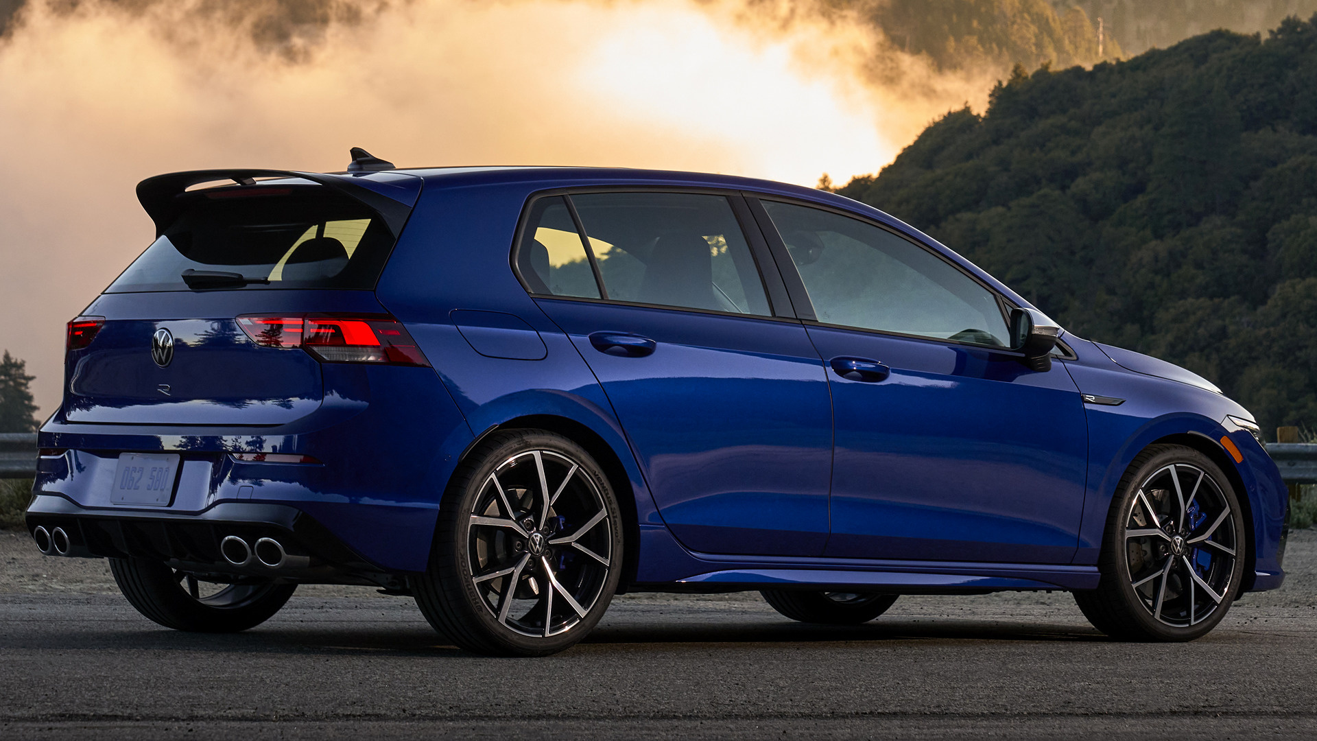 2022 Volkswagen Golf R (US) and HD Image