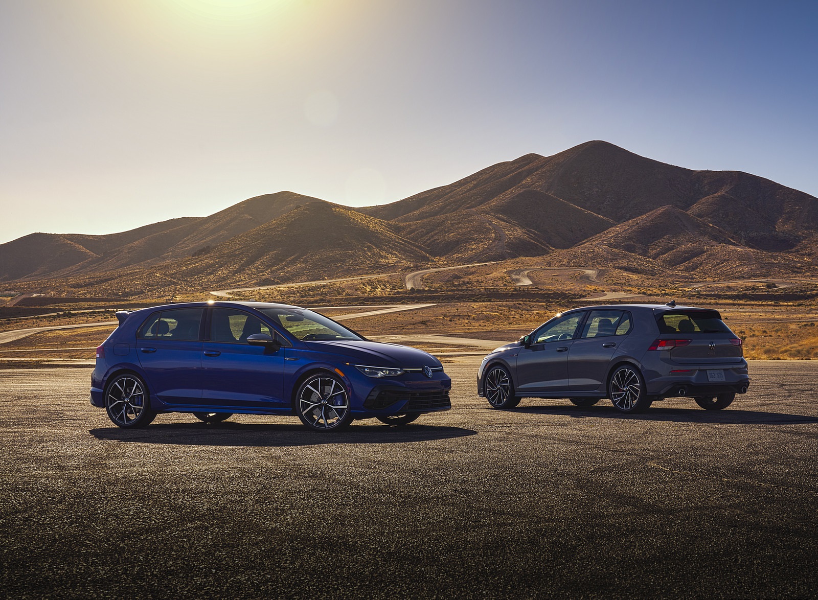 2022 Volkswagen Golf R (US Spec) And VW Golf GTI Wallpaper