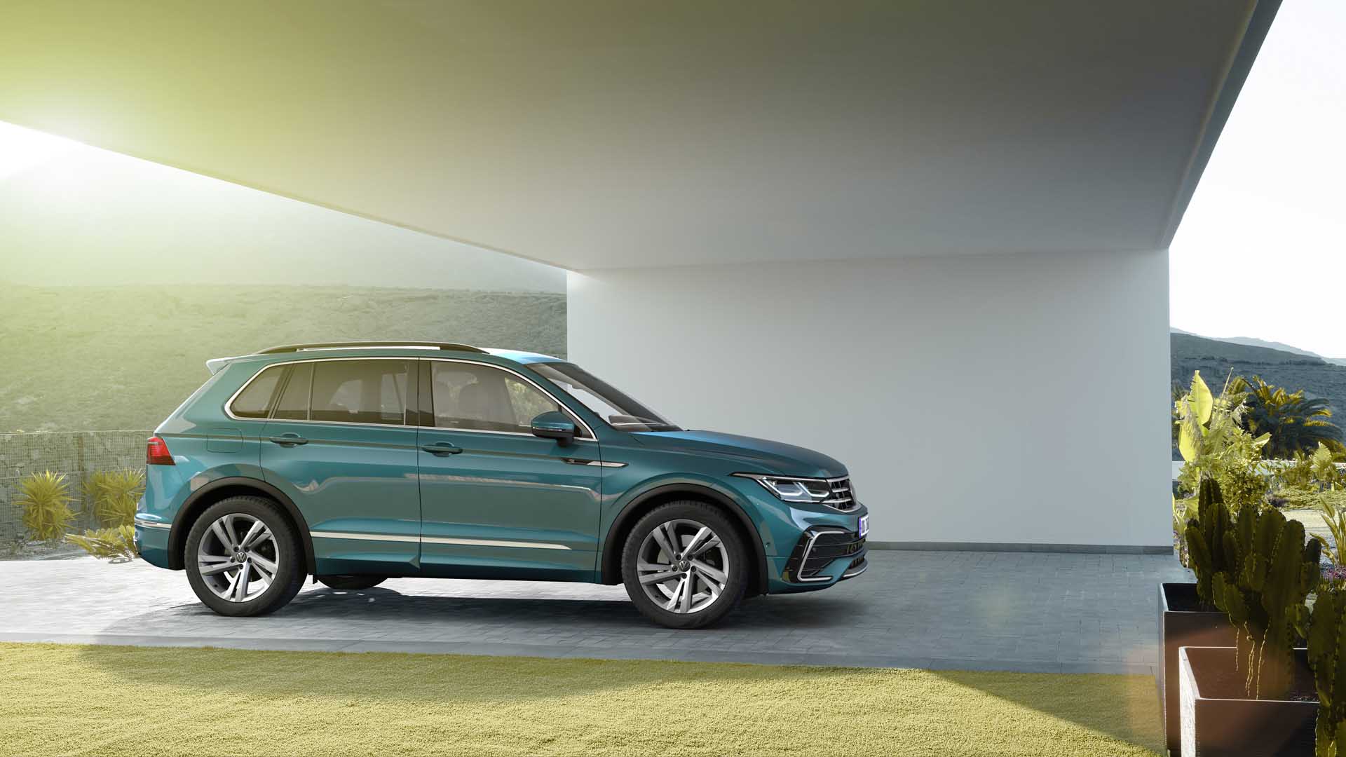 First Look: 2022 VW Tiguan Goes Digital, Touch Sensitive