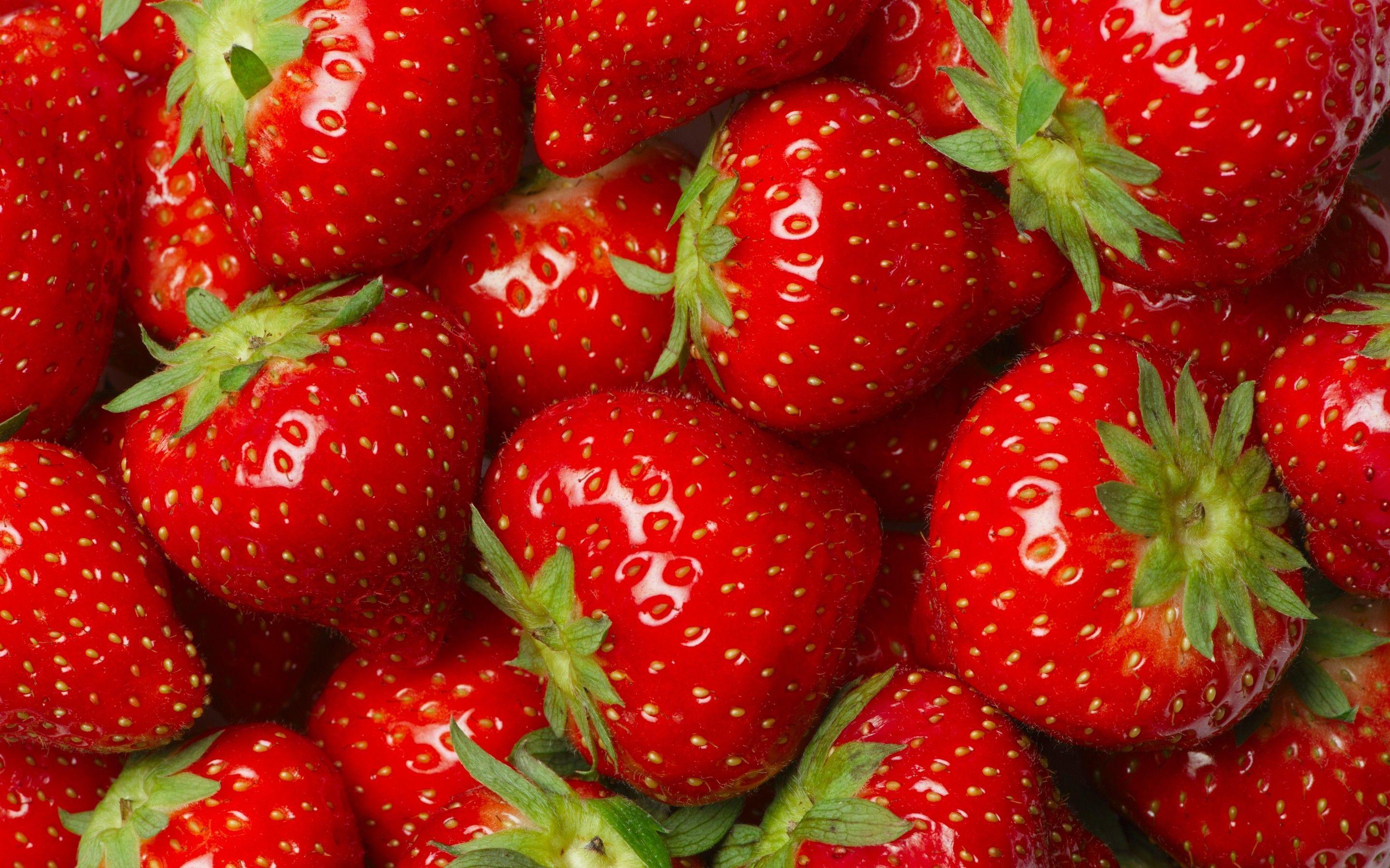 Strawberry Desktop Wallpaper