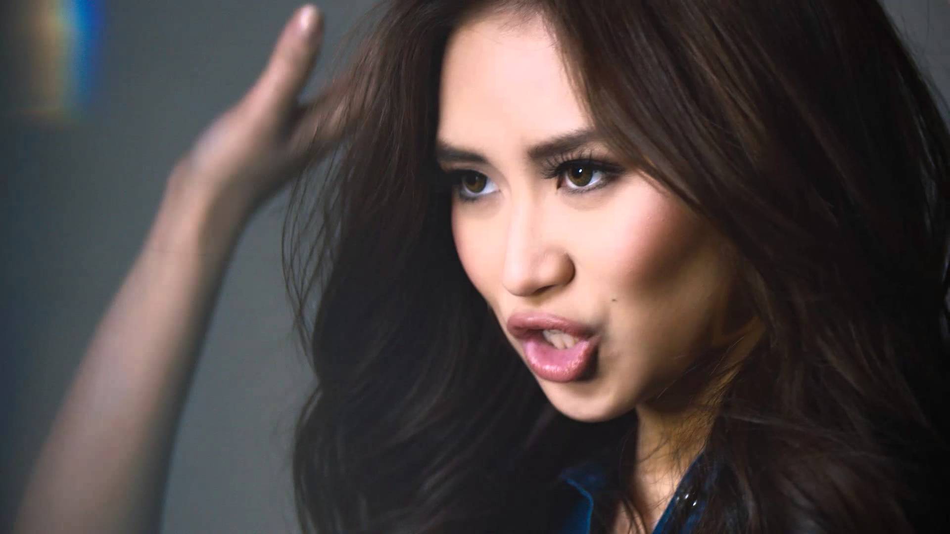 Sarah Geronimo gets “The Look” with Jag Jeans