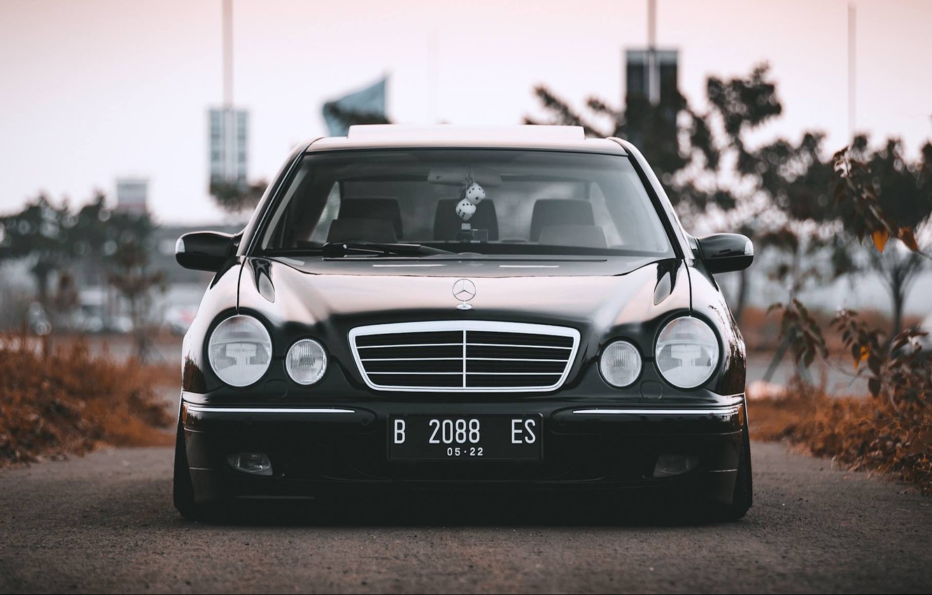 w210 wallpaper - www.redrootmountain.com.