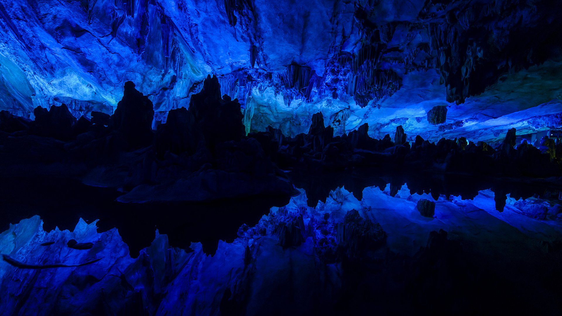 Night inside a Cave HD Wallpaper