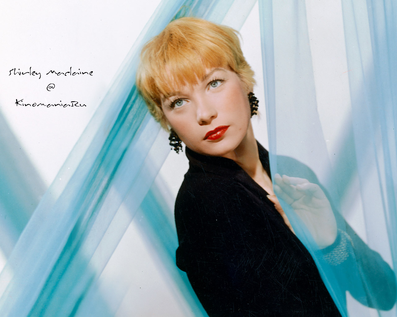 Shirley MacLaine MacLaine Wallpaper