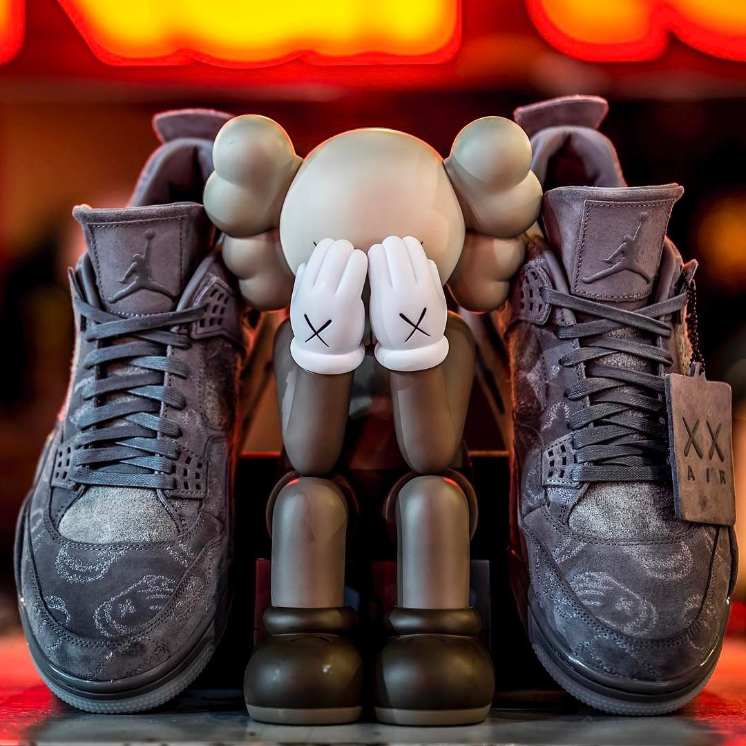 KAWS x Air Jordan 4 #sneakers. Pria, Pahlawan marvel, Kartun