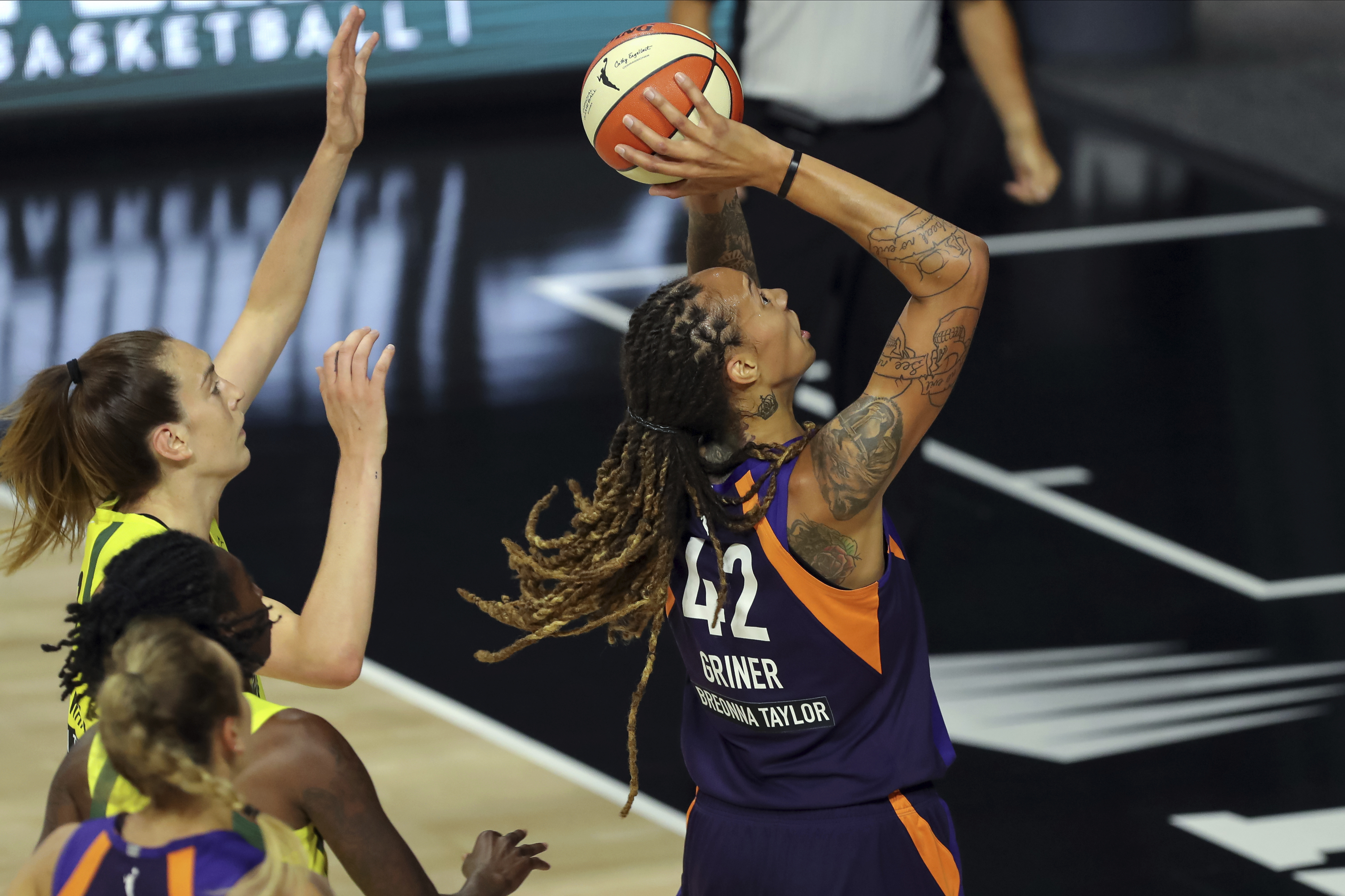 Brittney Griner leaves bubble for personal reasons