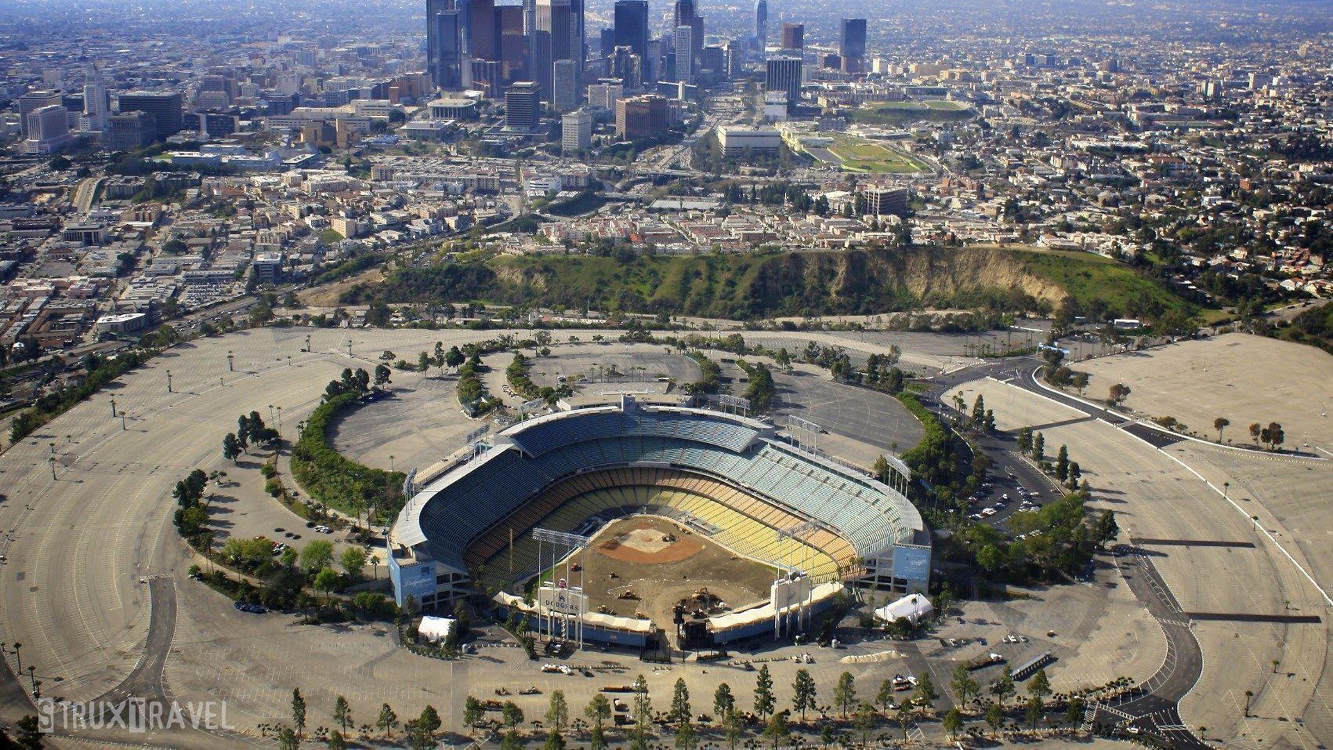 Los Angeles Dodgers Aerial View Of Cityscape And Stadium HD Dodgers Wallpaper