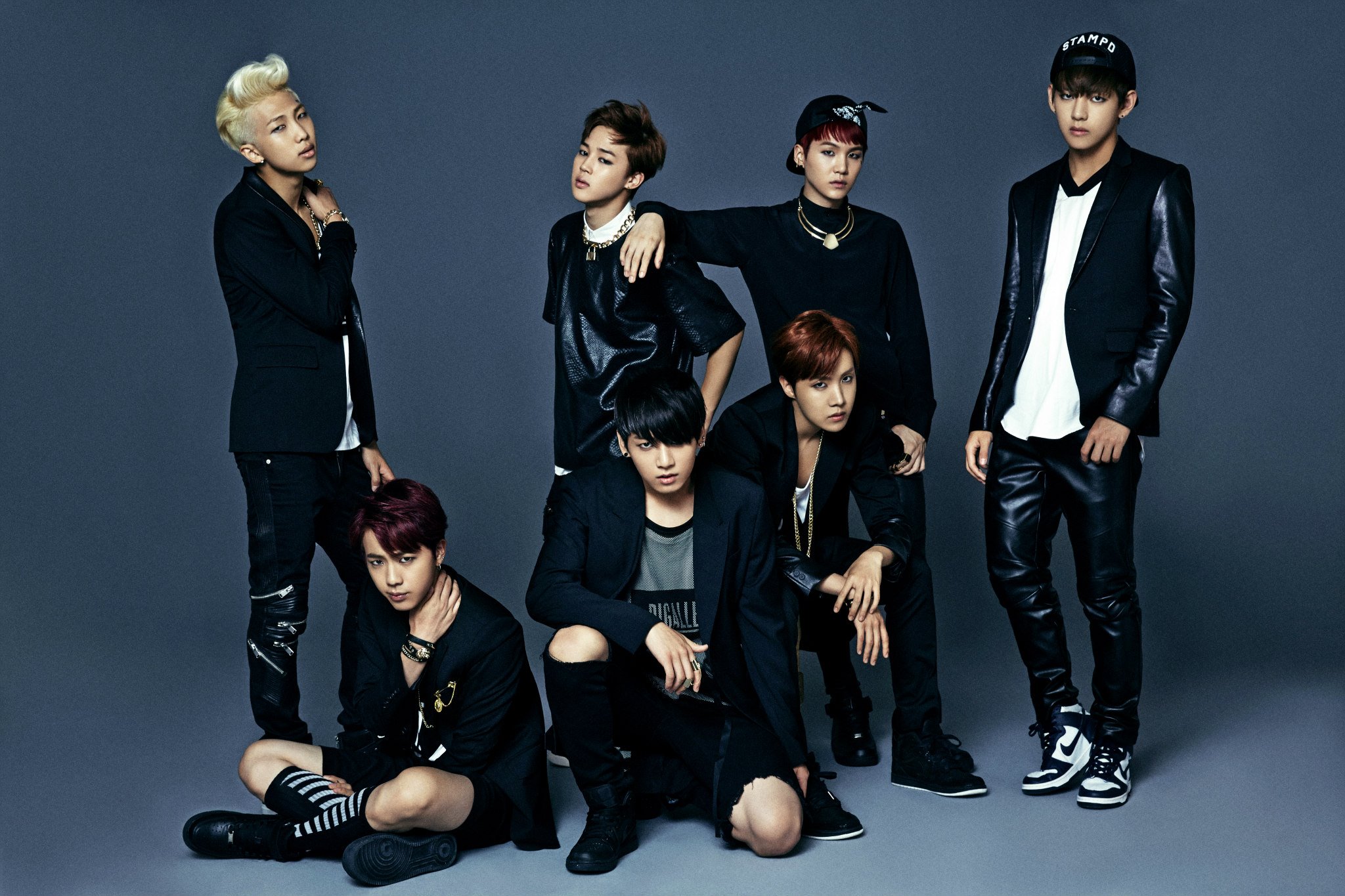 Group 'Dark and Wild' concept photo