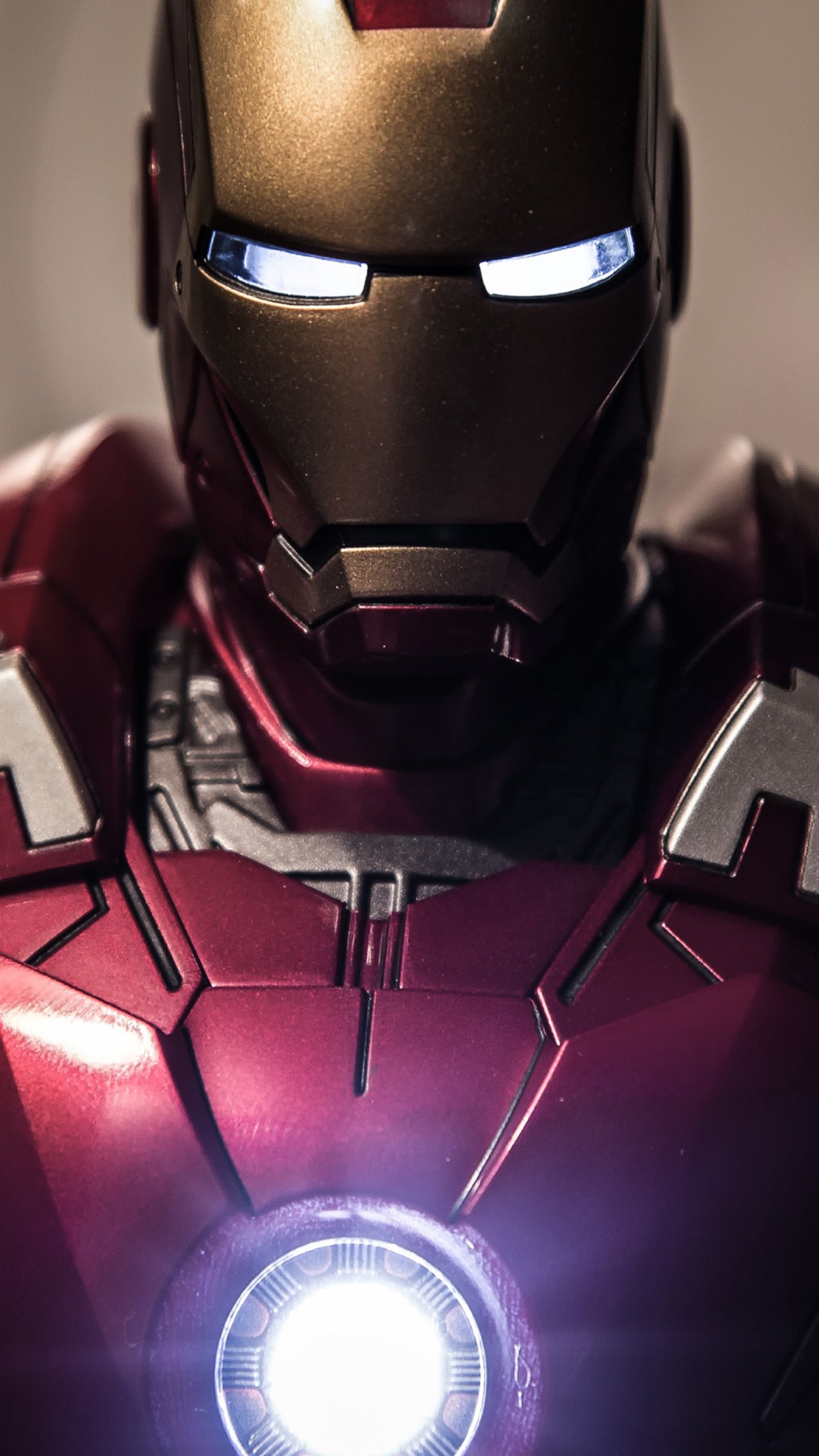 Iron Man Wallpaper HD Portrait
