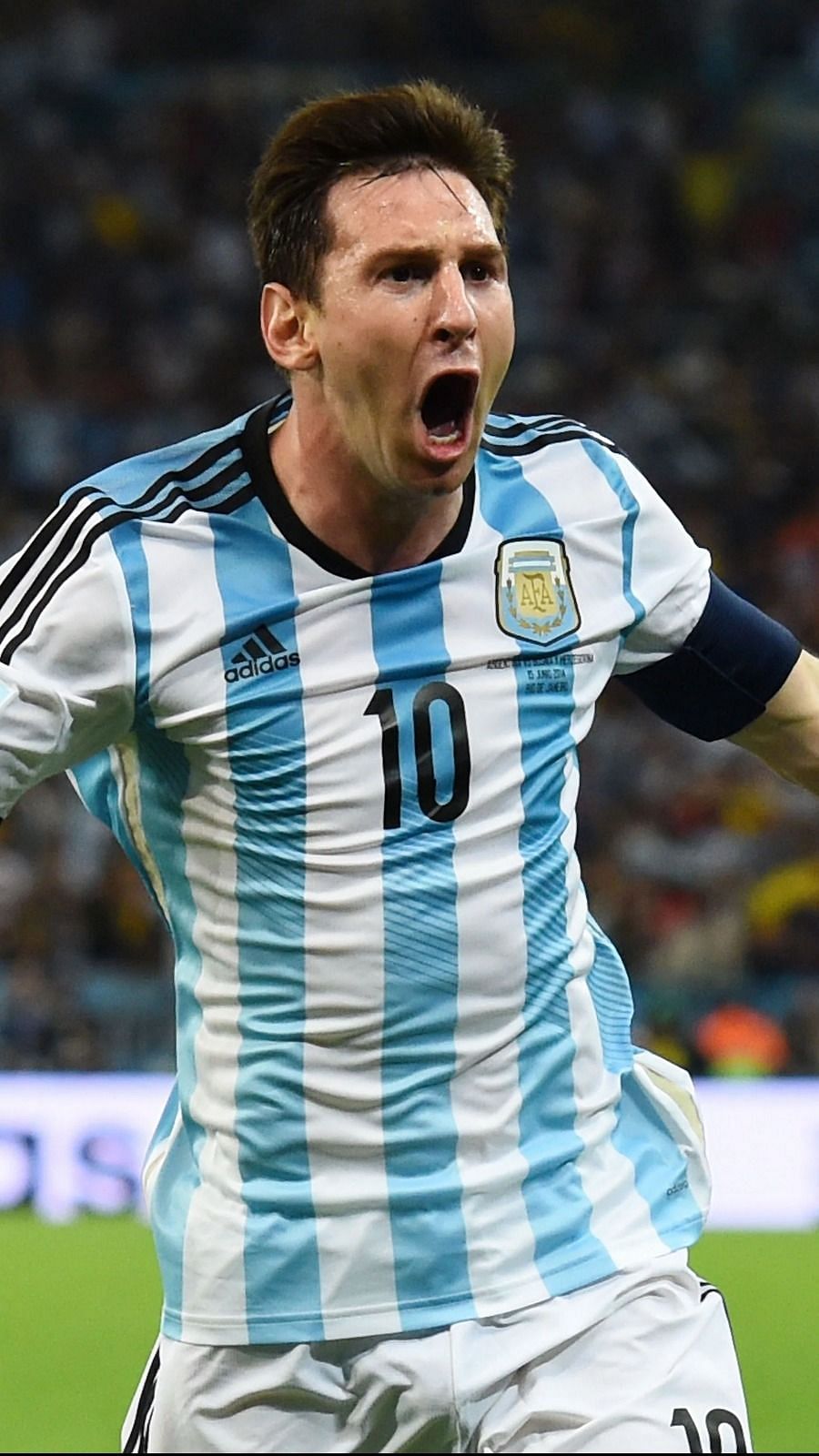 Diego is a party, Messi is tenderness coach eloquently compares Diego Maradona and Lionel Messi