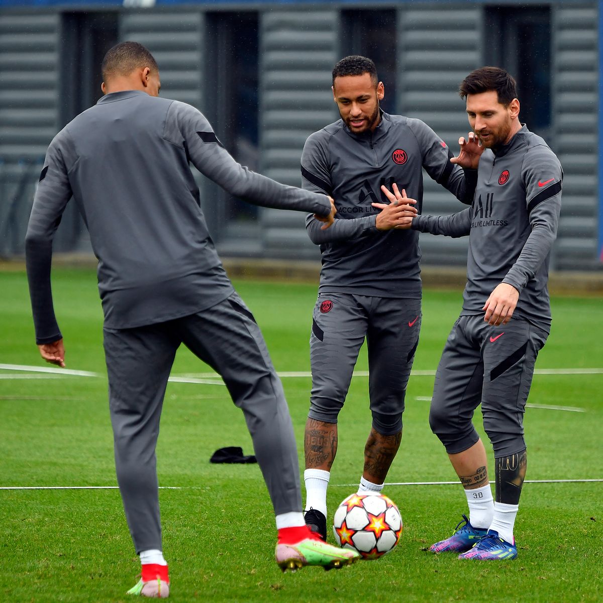Neymar, Mbappe and Messi problems unsettle PSG as Man City come to town in the Champions League Evening News