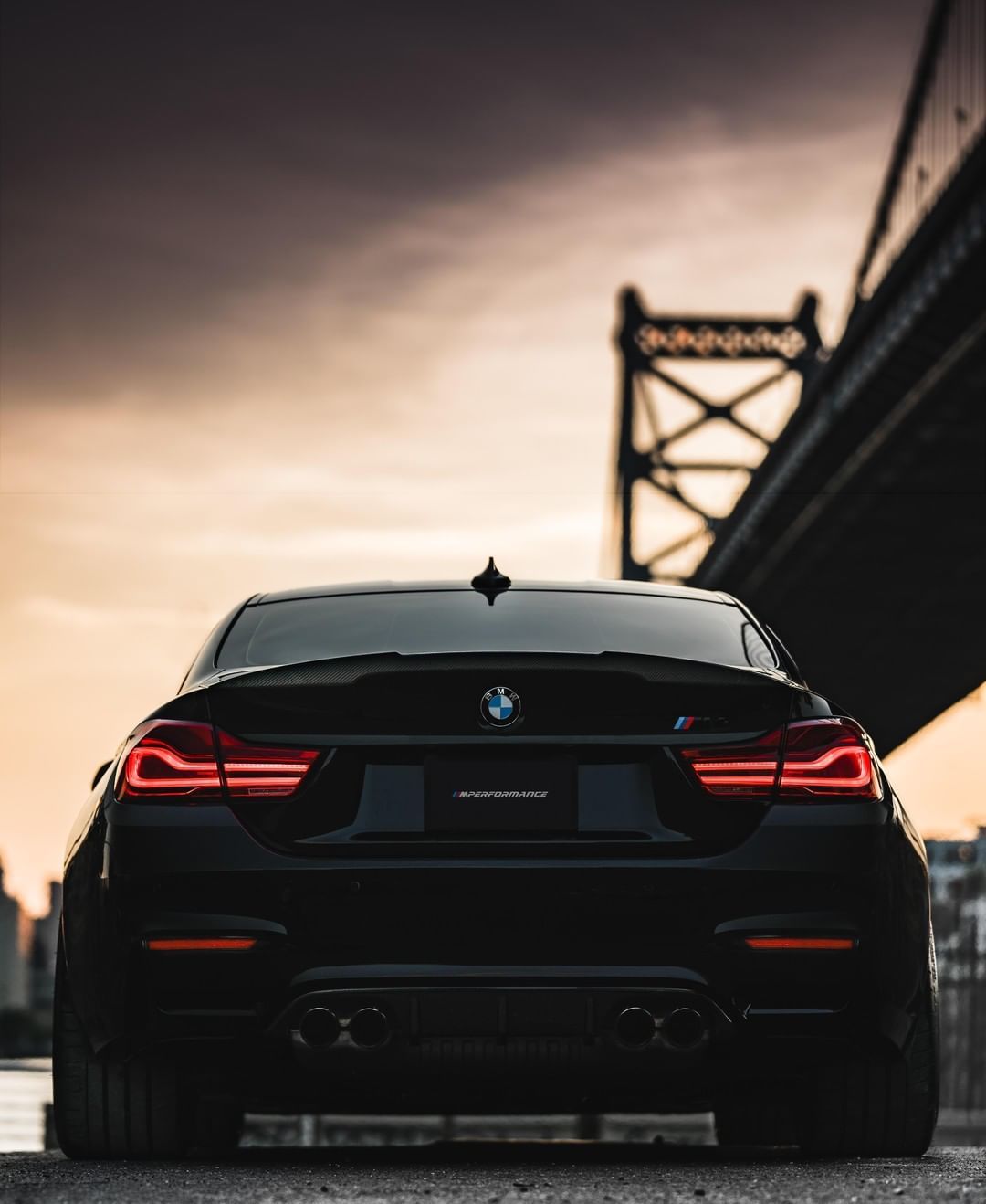 Truly captivating. The BMW M4 Coupé. #BMWrepost #BMW #M4 #BMWM __ BMW M4 Coup. Bmw m4 coupé, Bmw m4, Bmw