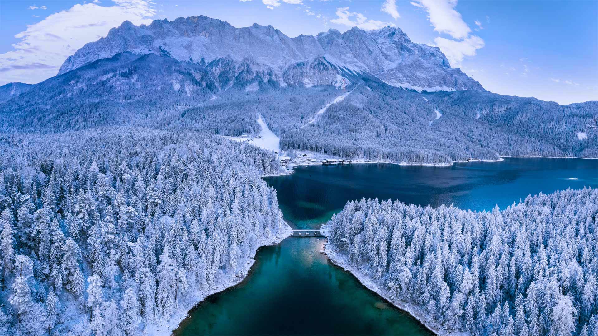 The Zugspitze: Germany s highest point wallpaper