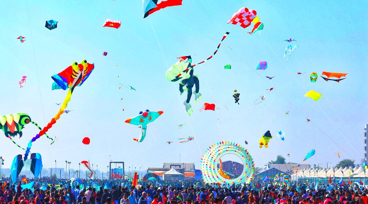 International Kite Festival 2020 Begins: Beautiful Picture of Colourful Kites Soaring High During Uttarayan Celebrations in Gujarat