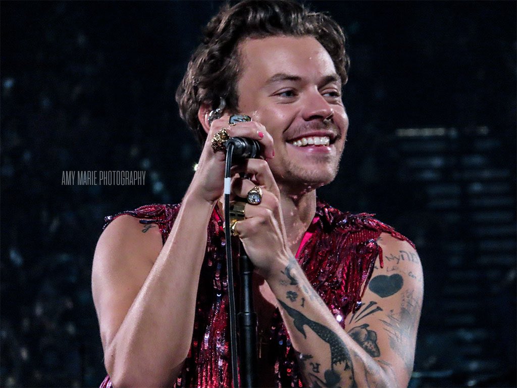 PHOTOS: Harry Styles Kicks Off 'Love On Tour' in Las Vegas and Beyond