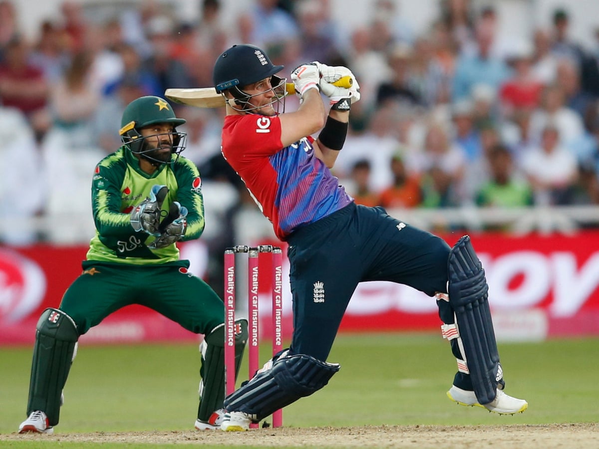 Liam Livingstone heroics not enough as England fail to reach Pakistan target