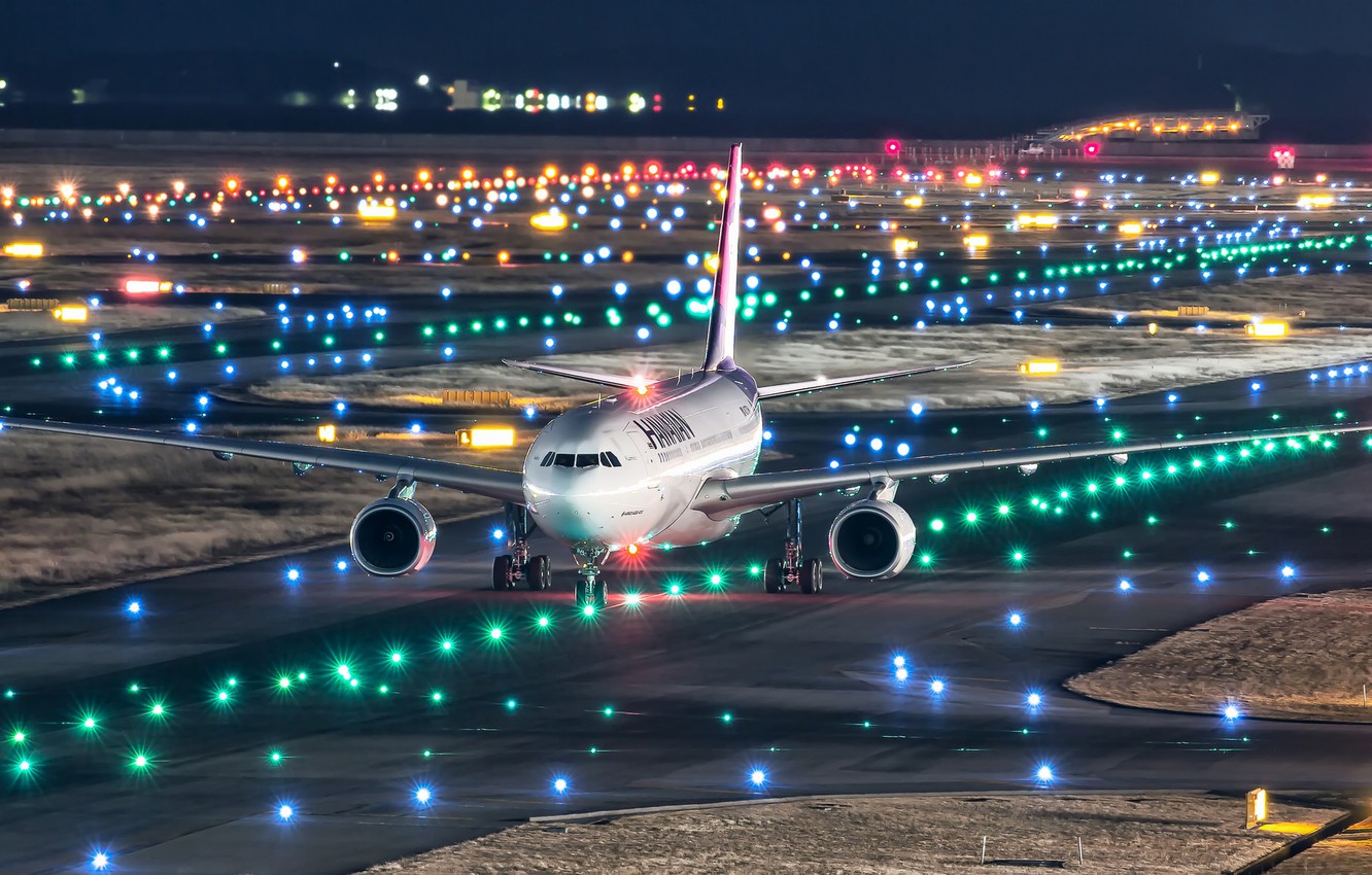 Photo Wallpaper Night, Lights, Japan, The Plane, Runway