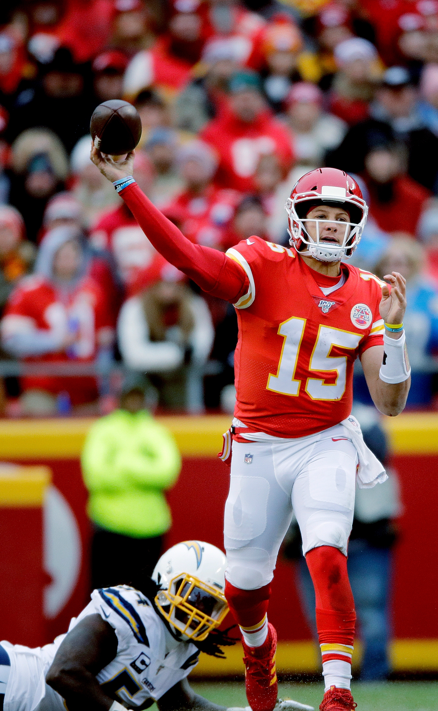Chiefs Top Bolts 31 21 To Earn No. 2 Seed, First Round Bye