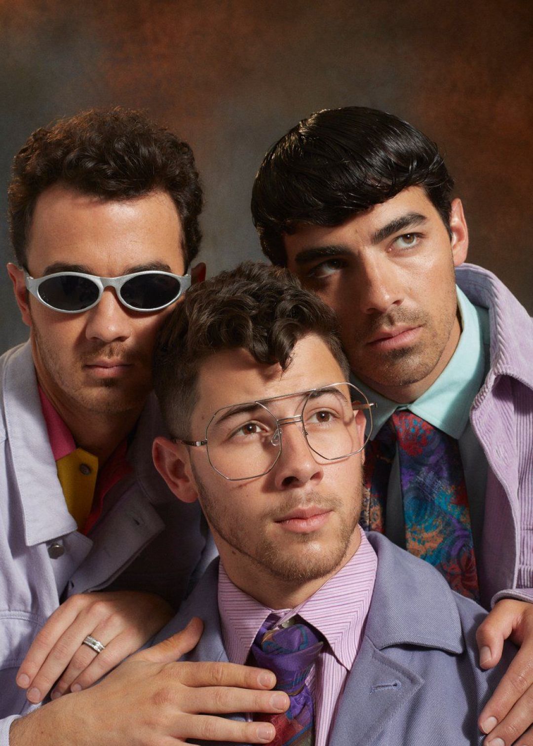Jonas Brothers - #PAPERPictureDay / iPhone HD Wallpaper Background Download (png / jpg) (2022)