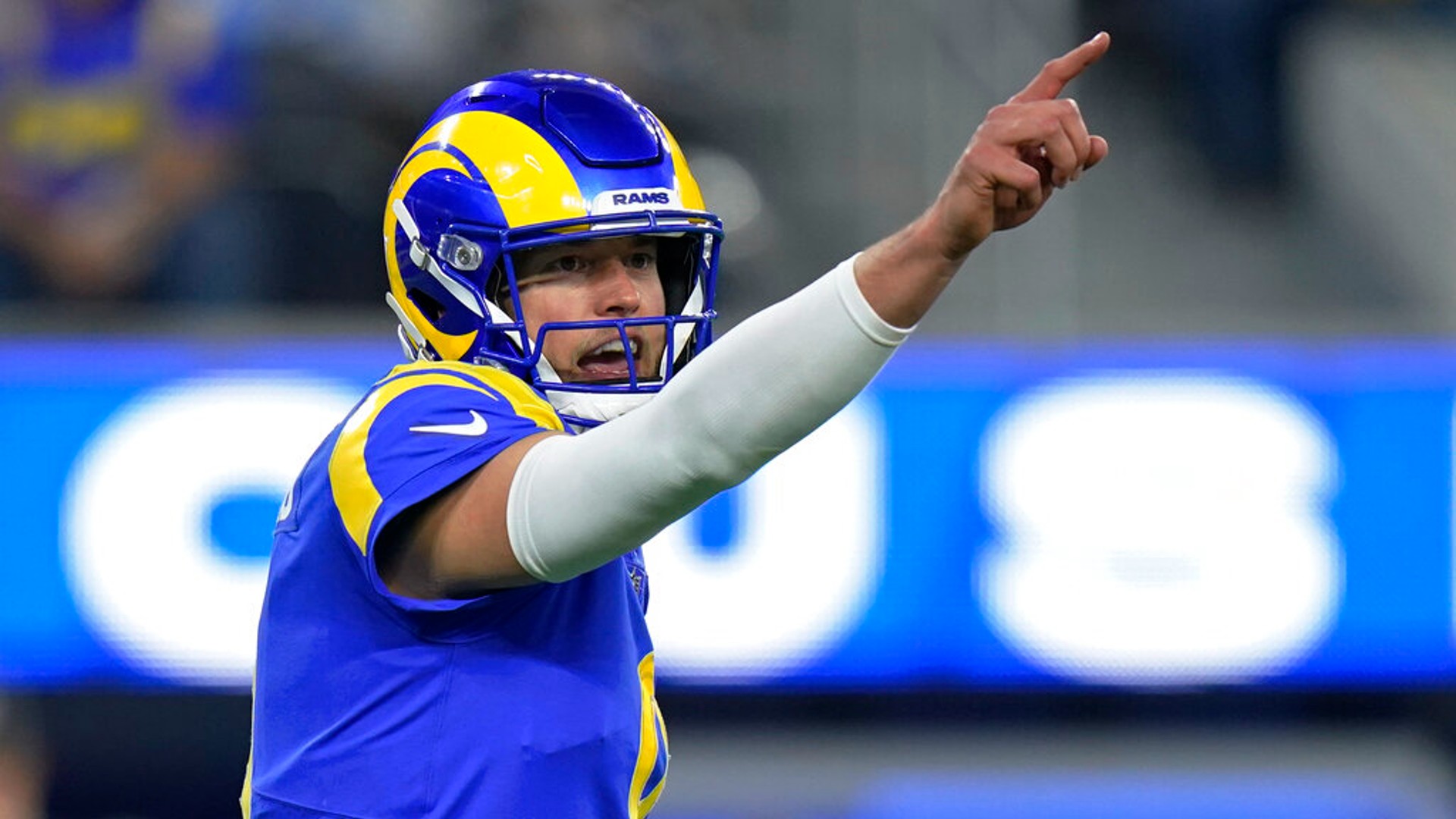 Matthew Stafford Propels Rams Past Cardinals 34 11 In Playoff Rout