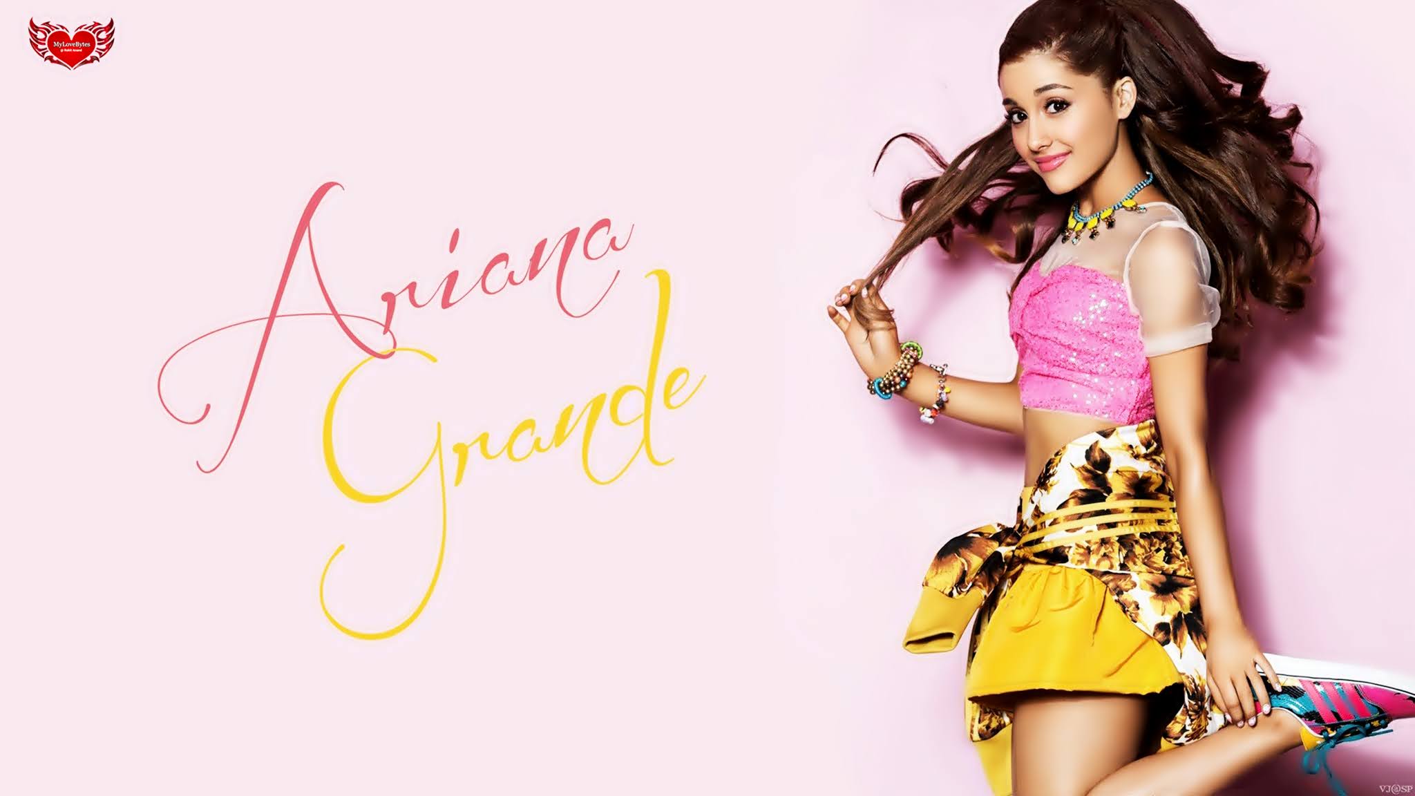 Ariana Grande Pink Wallpapers - Wallpaper Cave