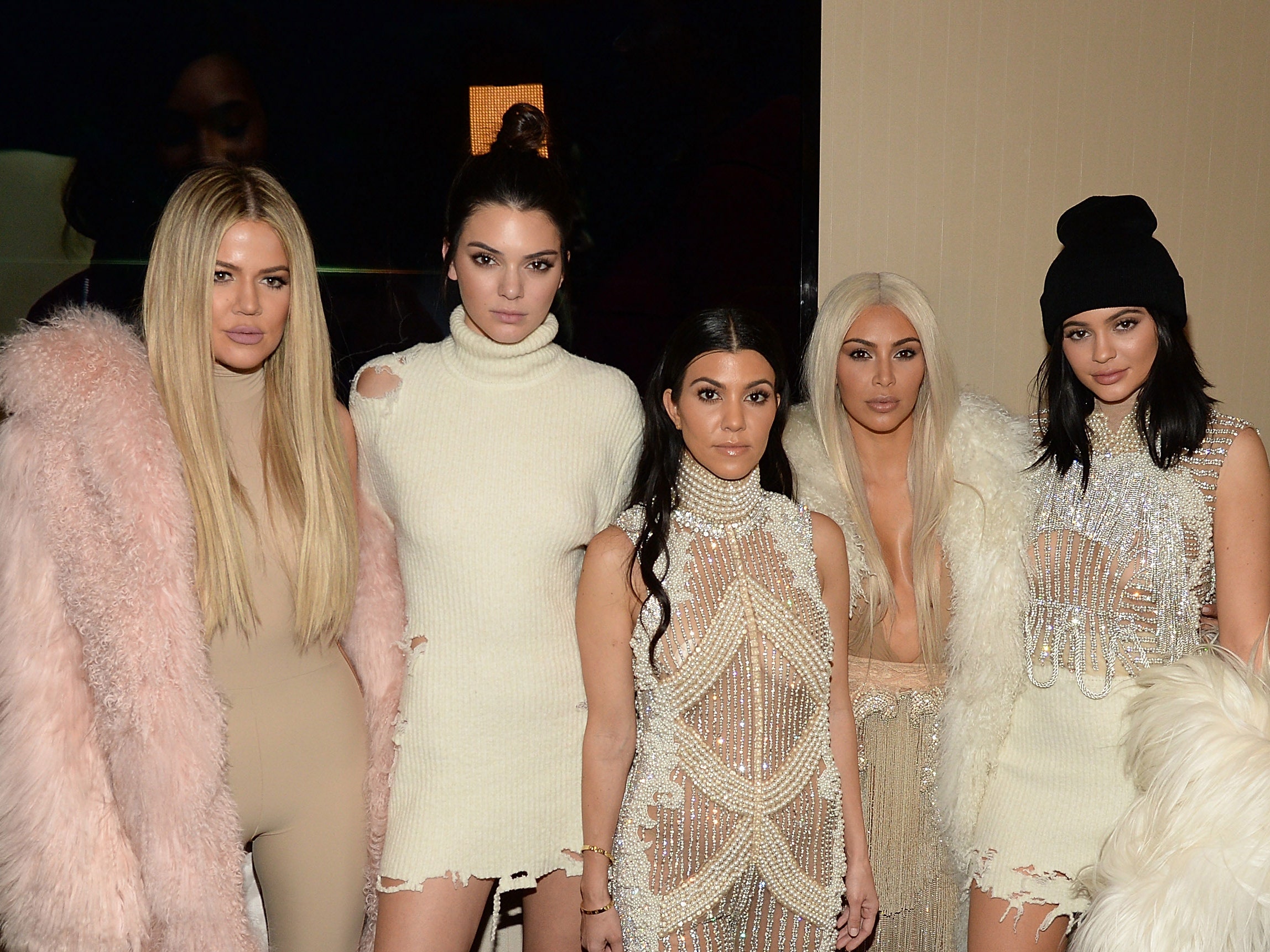 Fans Think Kourtney Kardashian Was Photohopped Into the Family Christmas Photo