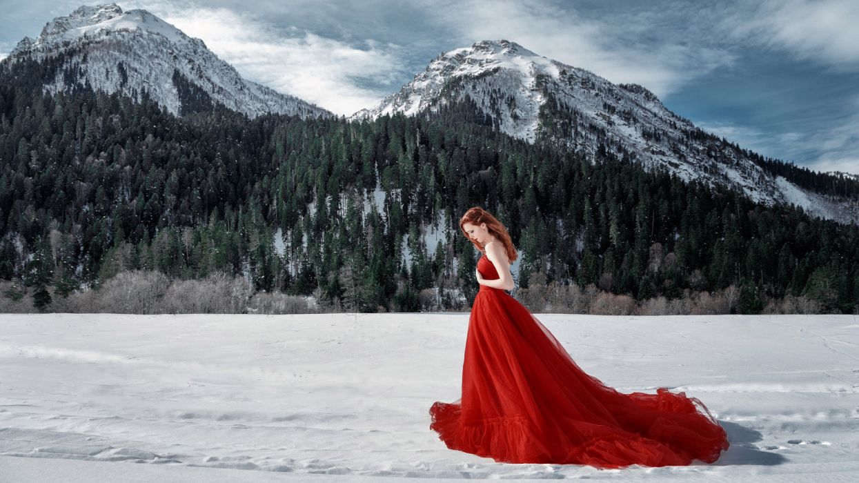 Snowcapped Snow Snowy Winter Warm Clothing Chilly Mountain Range Mountain Snow Covered Snowfall Mountain Peak Non Urban Scene Girl Mountains Nature Frost Dress Effort Wind Element Traces Russia 500px Andrew Vasiliev Wallpaper