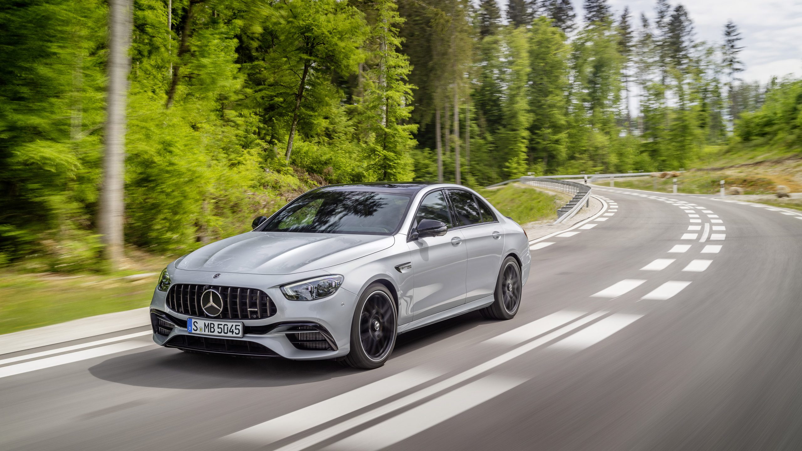Mercedes & Mercedes AMG 2022 Models: Current Lineup, Prices & Reviews