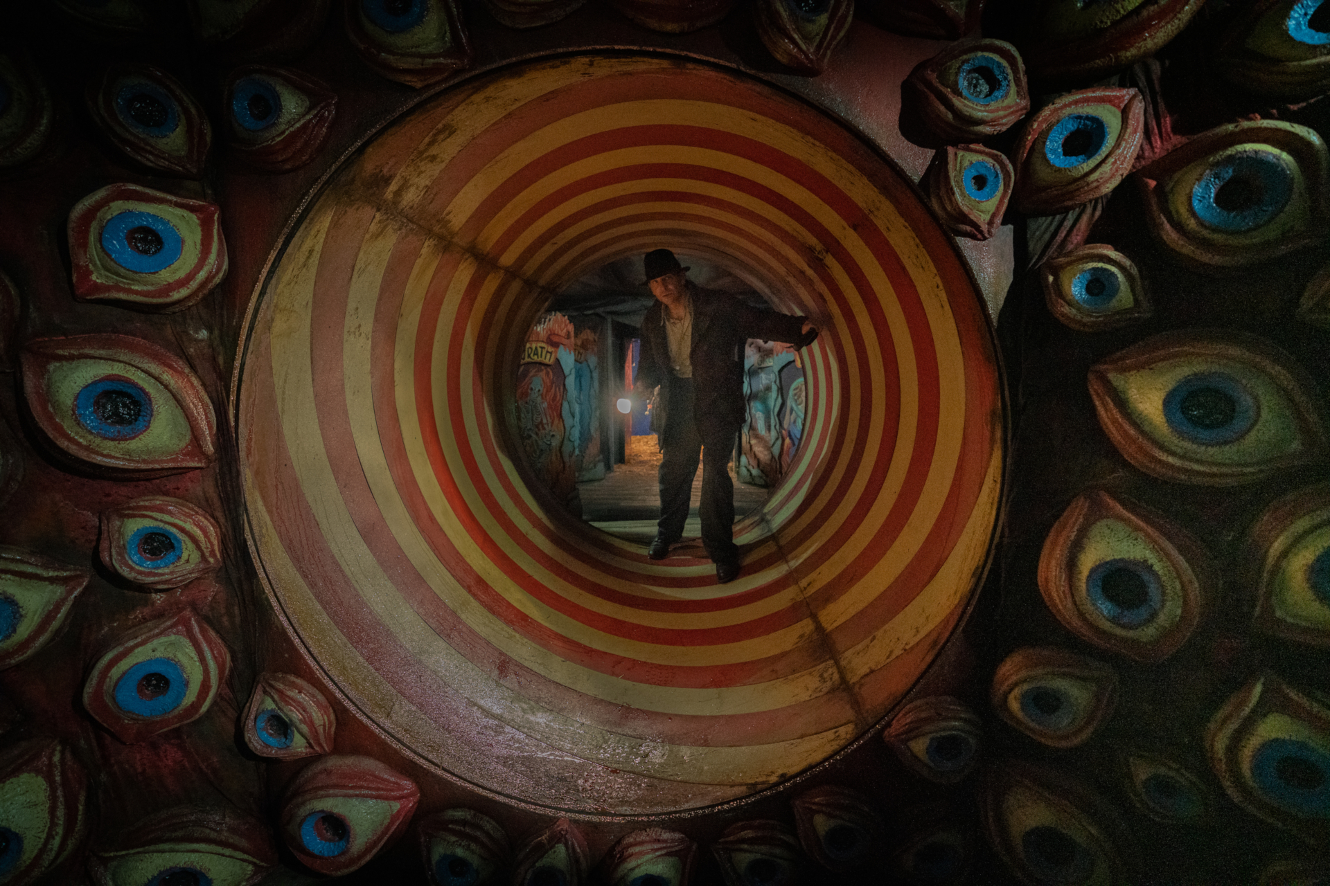 Nightmare Alley HD Wallpaper