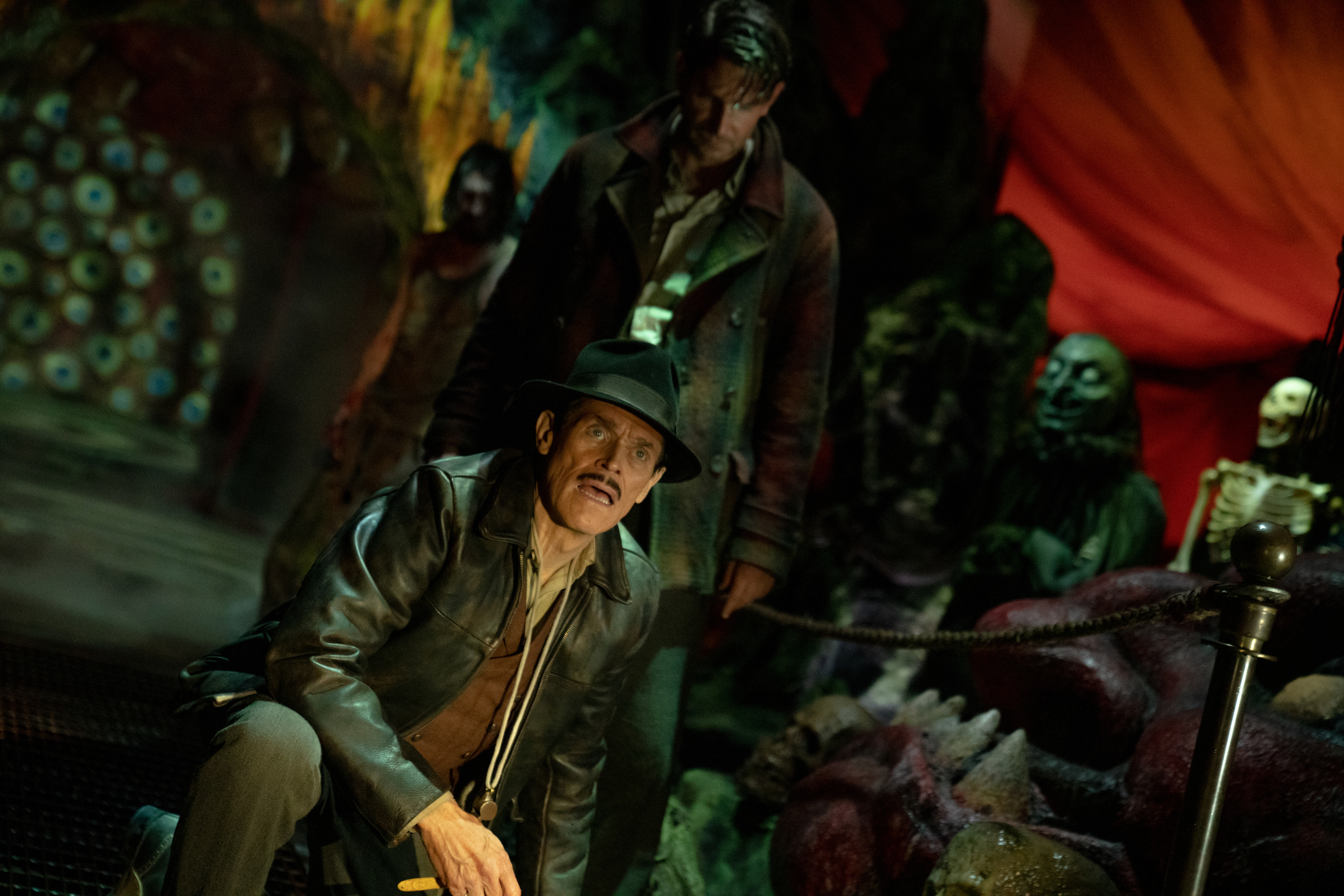 Nightmare Alley 4k Ultra HD Wallpaper, Willem Dafoe, Bradley Cooper HD Wallpaper