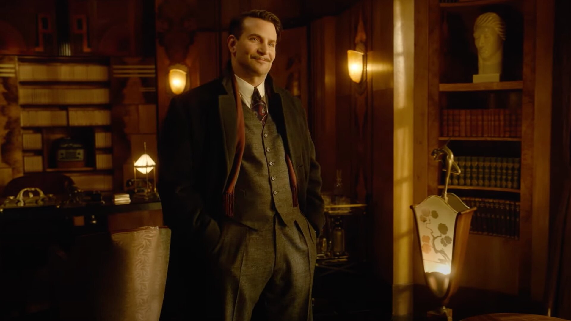 Neo Noir Featurette For Guillermo Del Toro's NIGHTMARE ALLEY