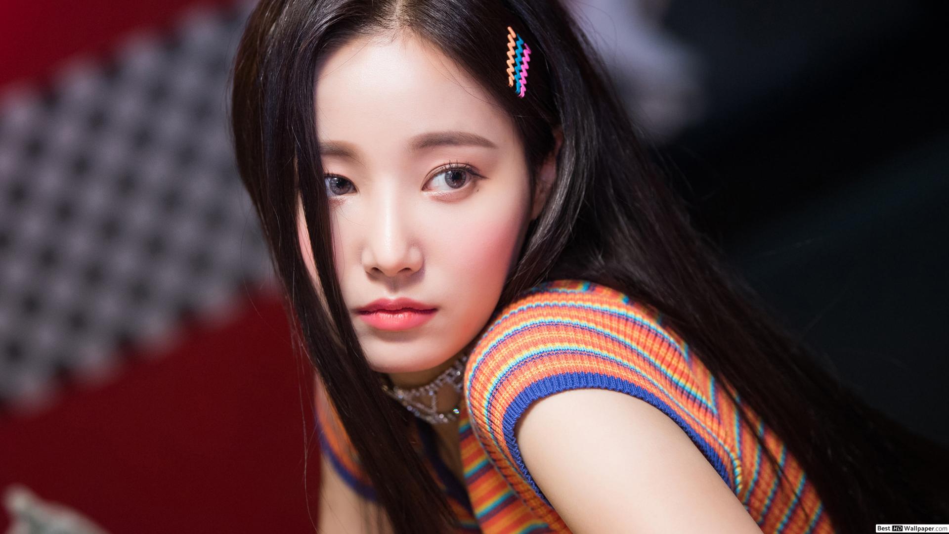 Momoland's Yeonwoo shared she has been forced to leave the group