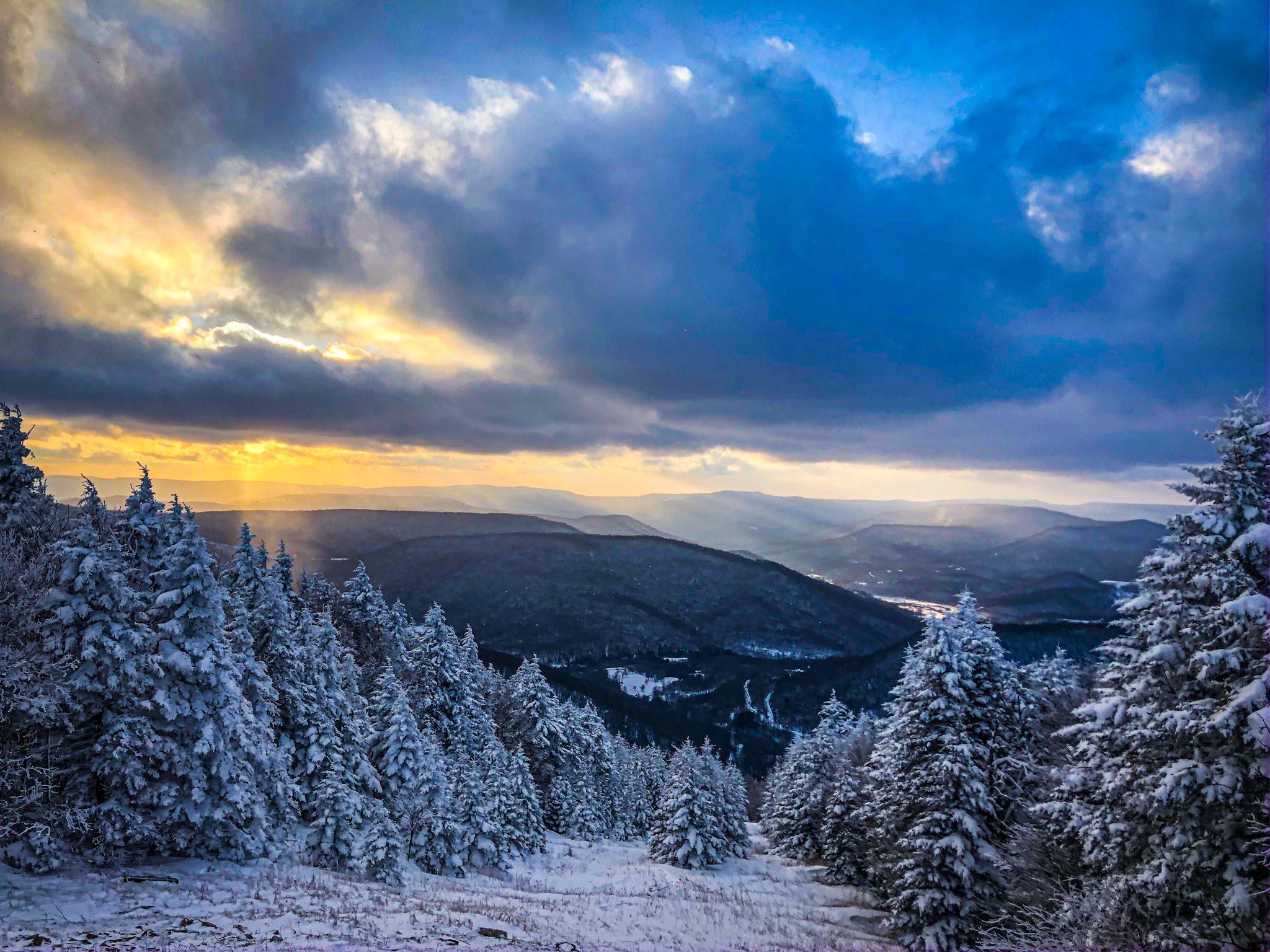 Snowshoe, West Virginia at sunset [2048x1536] [OC]