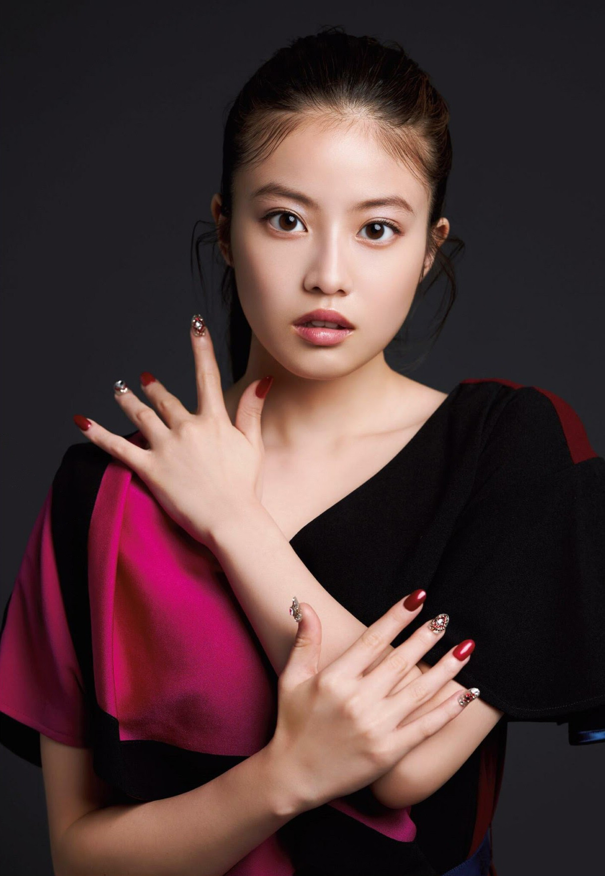 Mio Imada 今田美桜