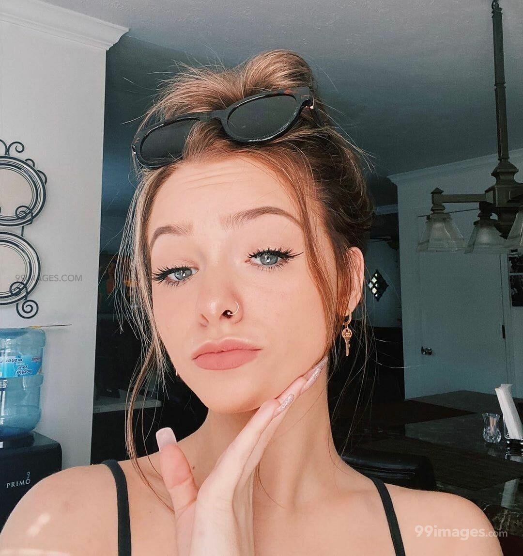 Zoe LaVerne HD Wallpaper (Desktop Background / Android / iPhone) (1080p, 4k) (1080x1147)