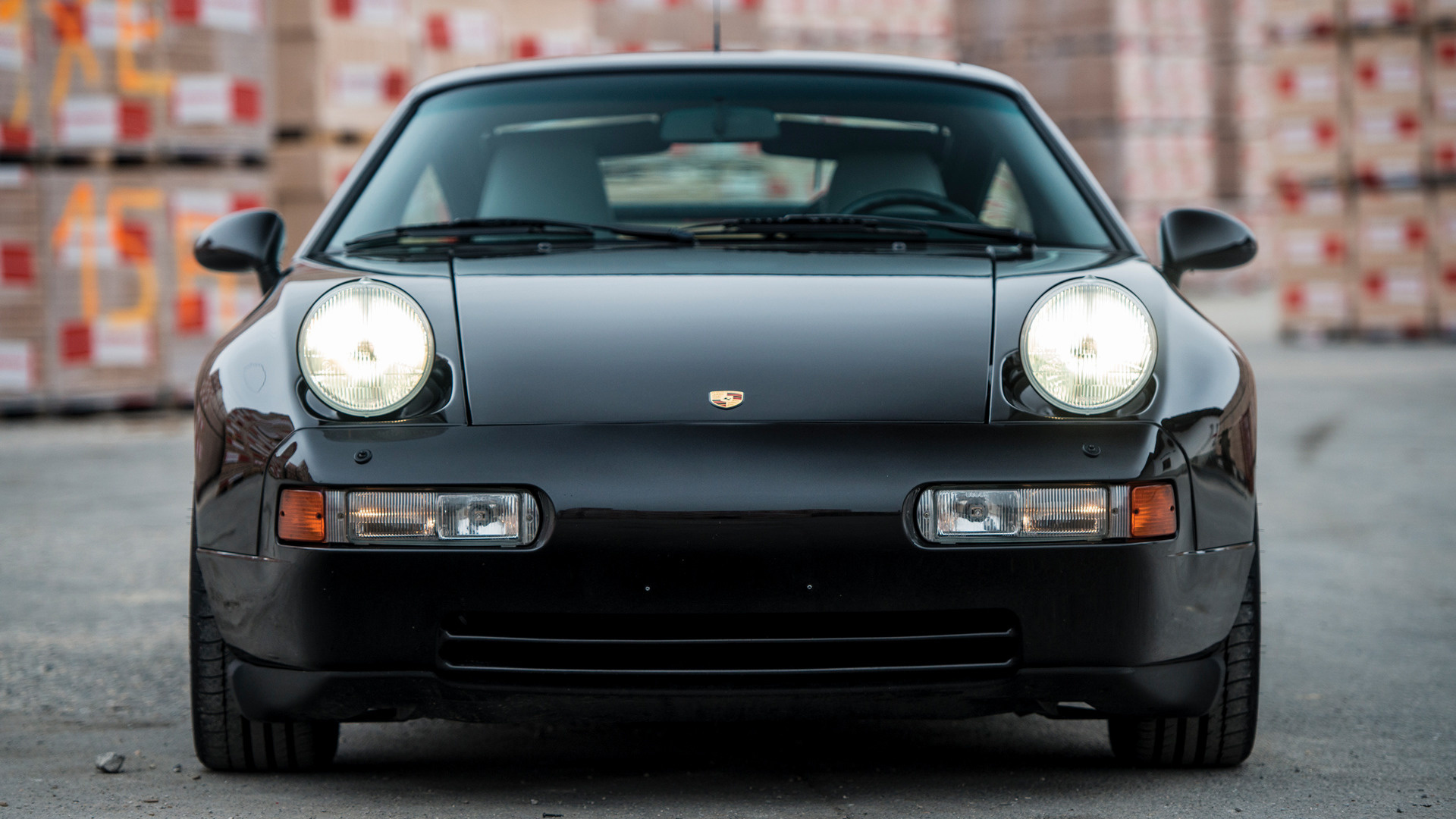 Porsche 928 GTS and HD Image
