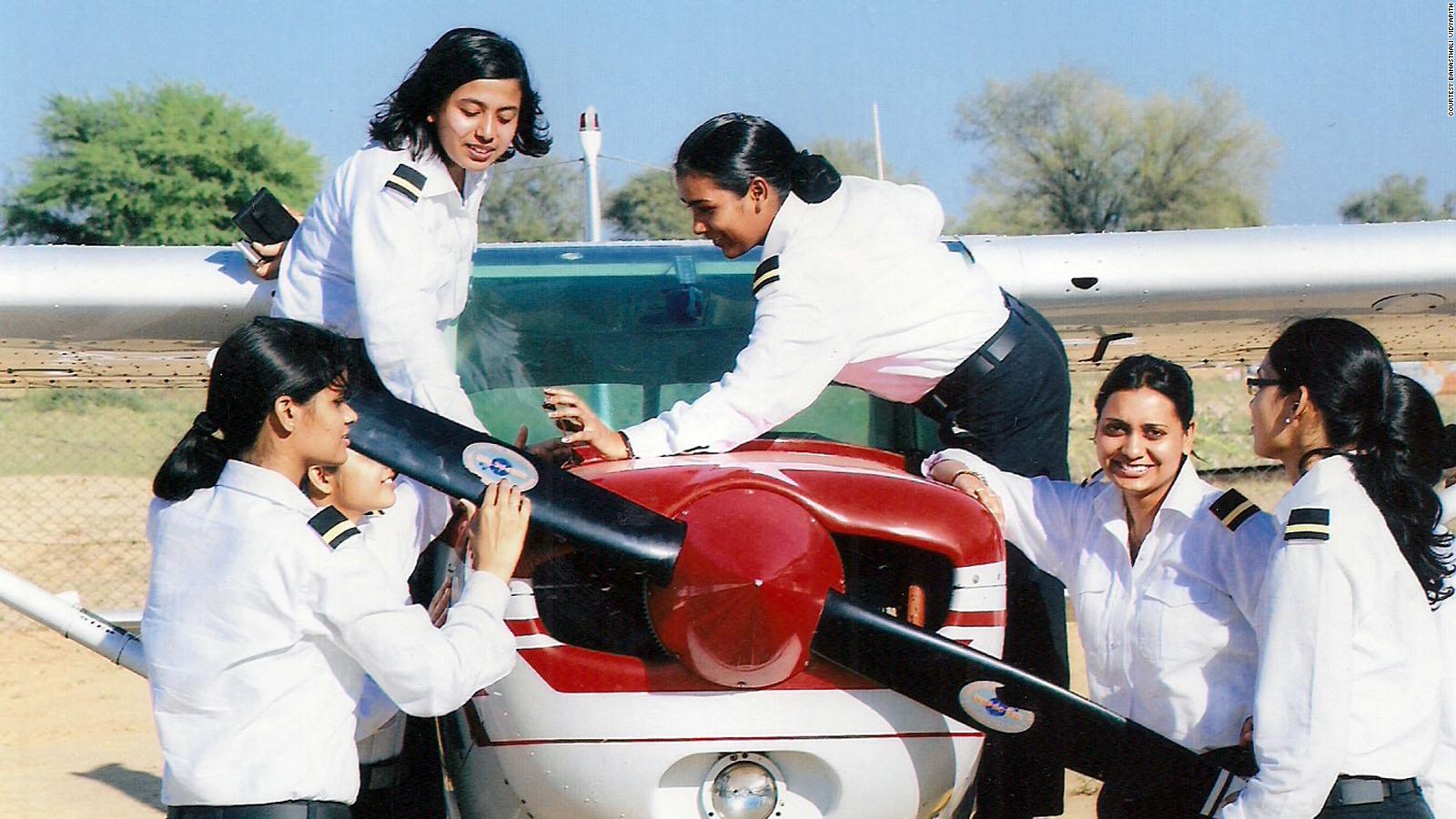 Training India's next generation of female pilots