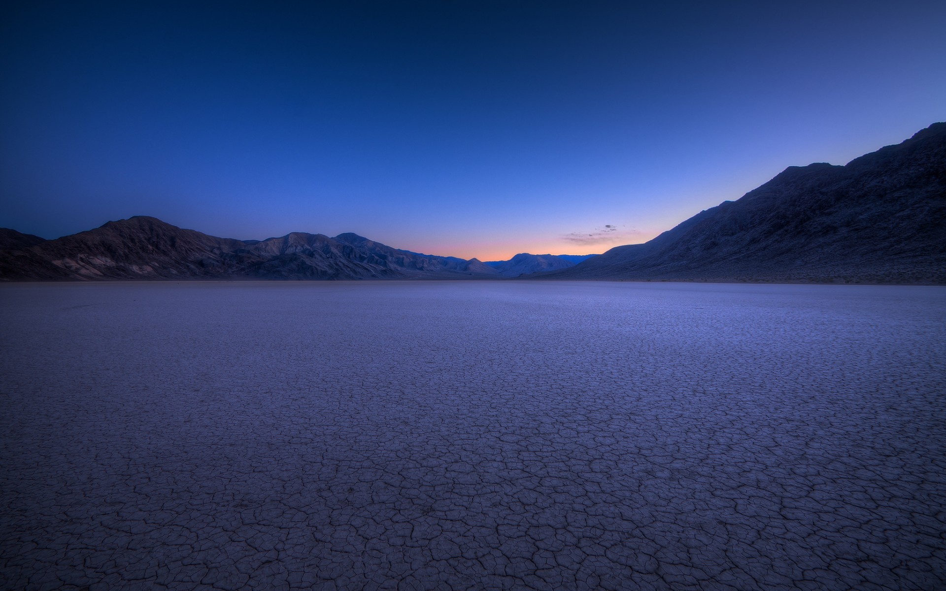 Death Valley Desert At Night HD Wallpaper De Desierto En La Noche Wallpaper & Background Download