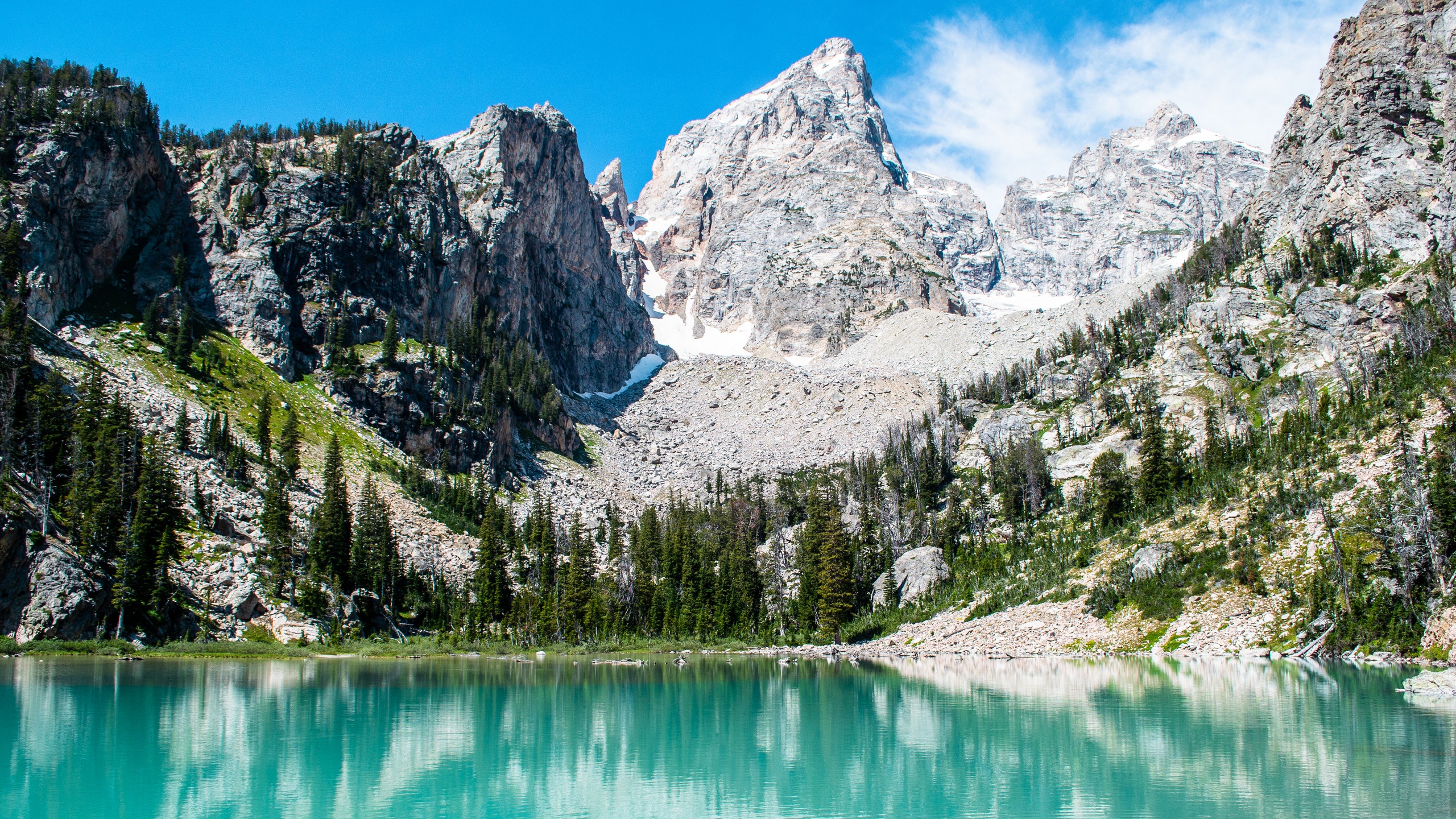 How I Booked a Trip to Grand Teton and Yellowstone National Park on Points. Condé Nast Traveler