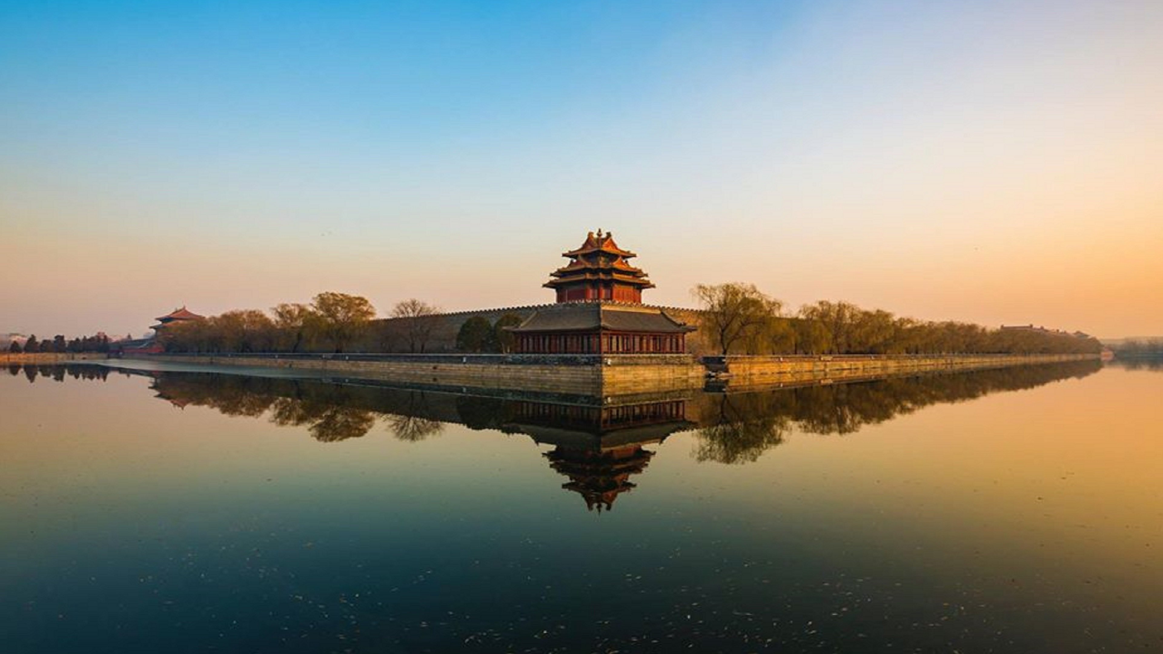 Views 4K wallpaper for your desktop or mobile screen free and easy to download