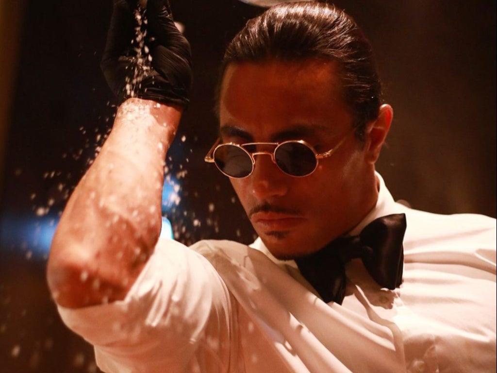 Vietnam noodle seller summoned by police after imitating 'Salt Bae'