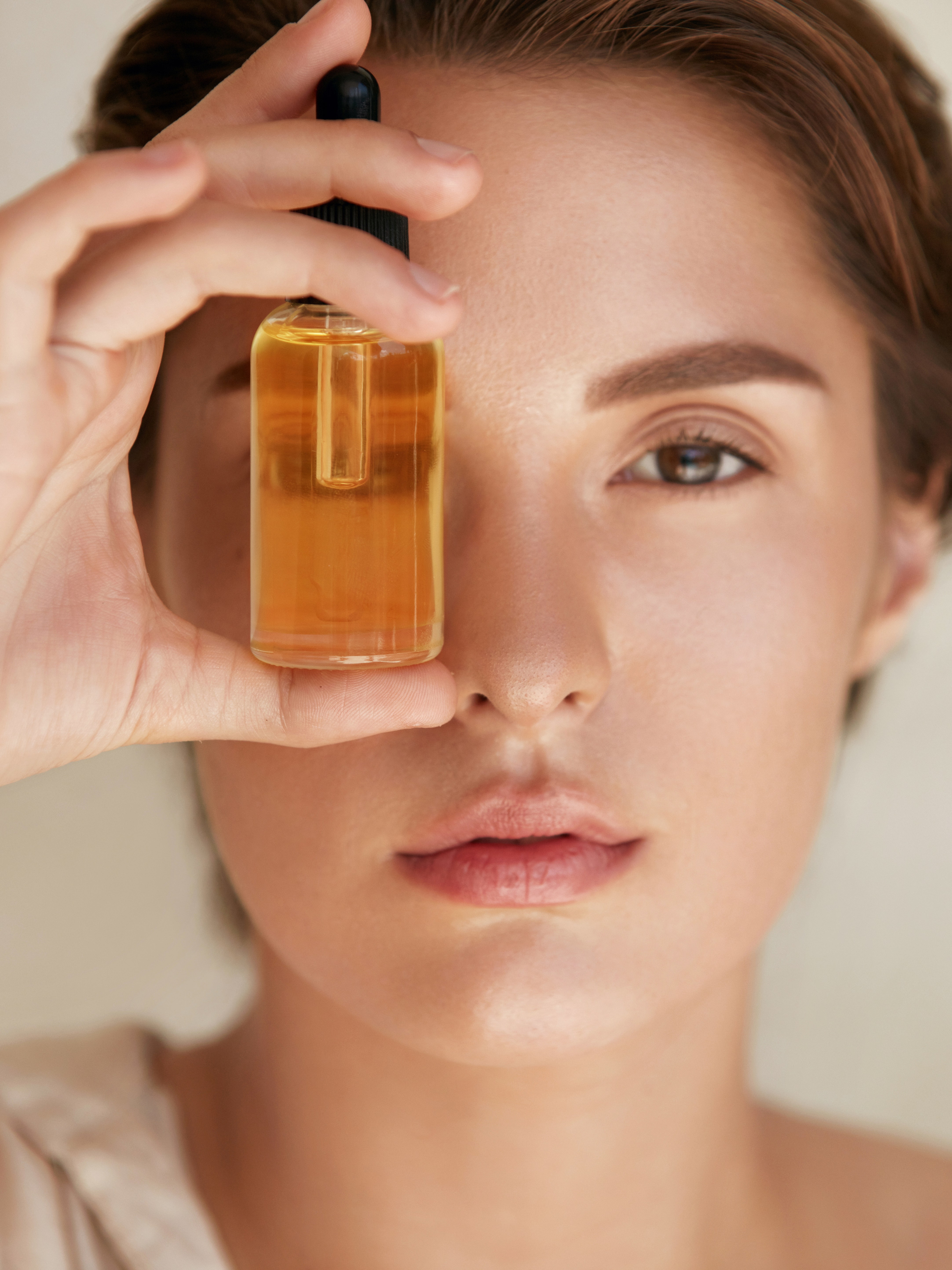 Can Jojoba Oil Really Help Clear Up Acne?
