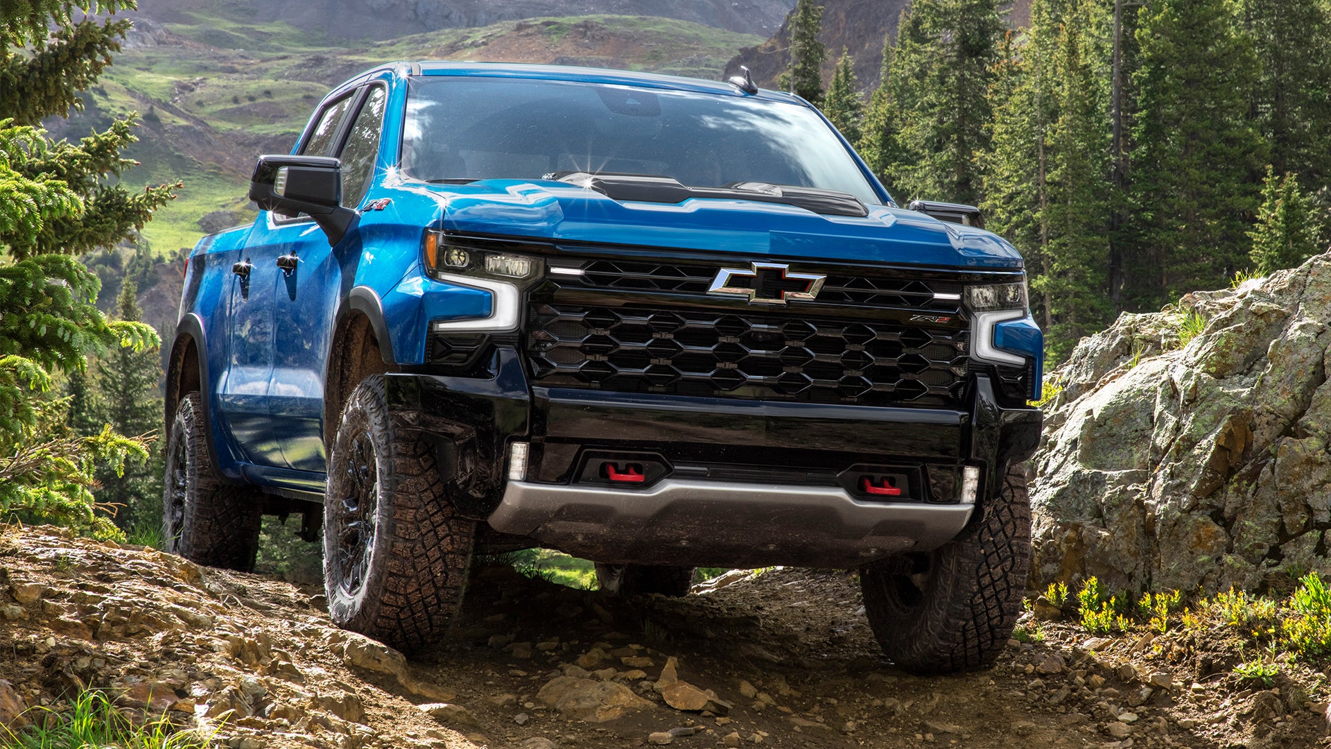 2022 Silverado Pickup Finally Ditches Chevy's Iconic Stacked Headlights