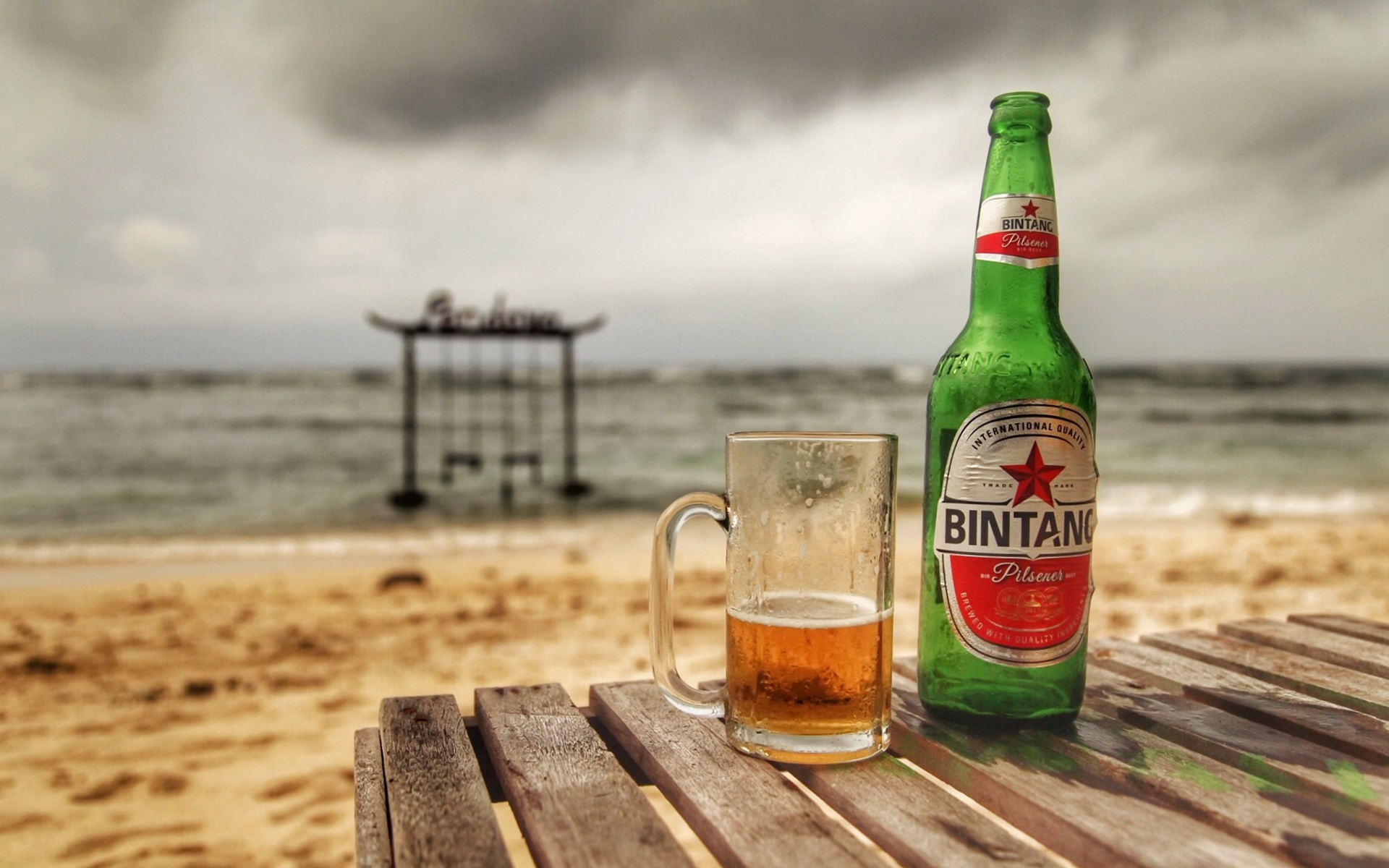 Summer drinks beer bottle cup beach wallpaperx1200