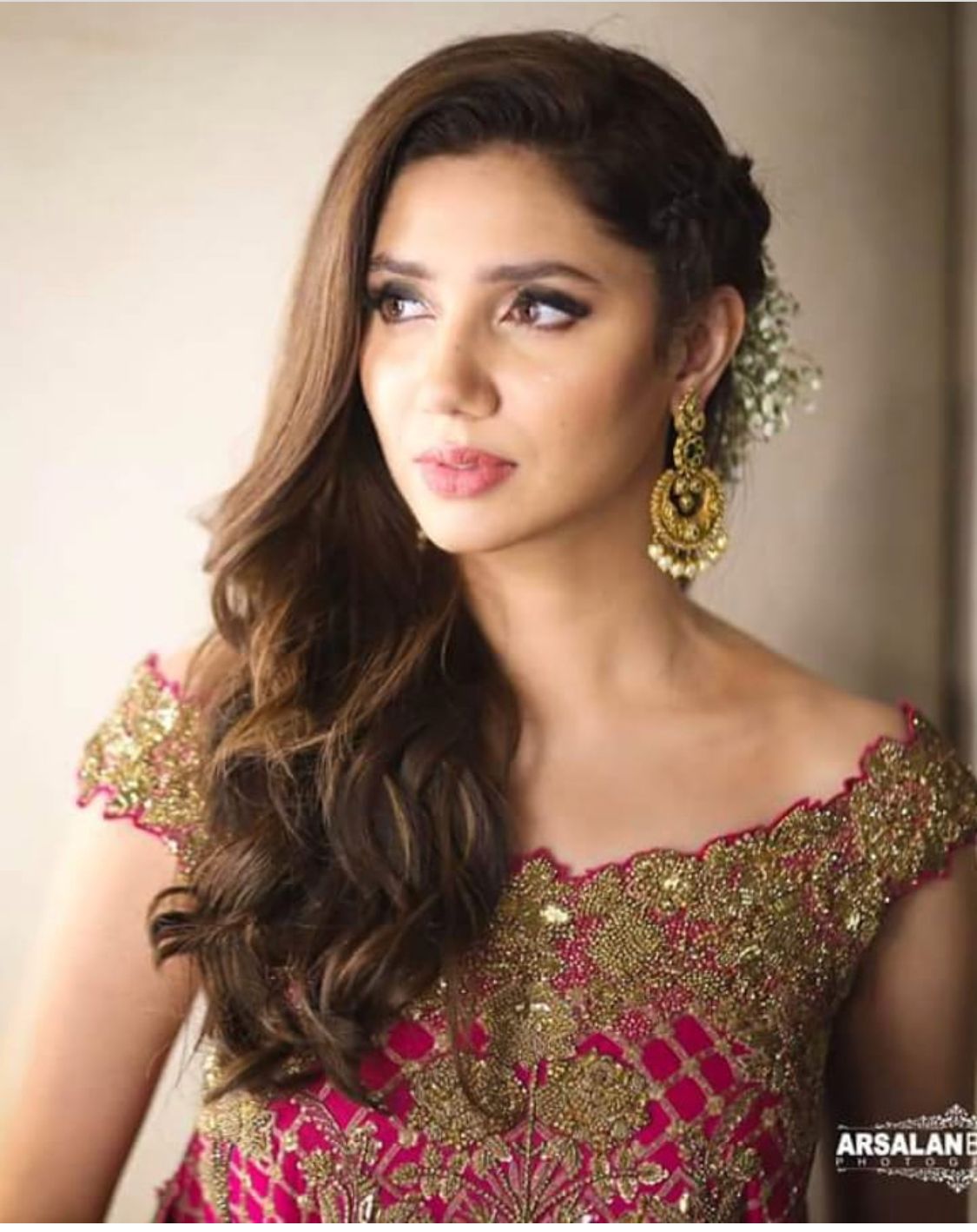 Maira Khan Wallpapers Wallpaper Cave