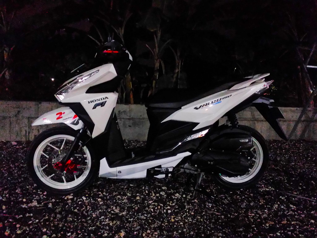 White Majestic. Honda Vario 150 eSP CBS ISS 2016 Exclusive