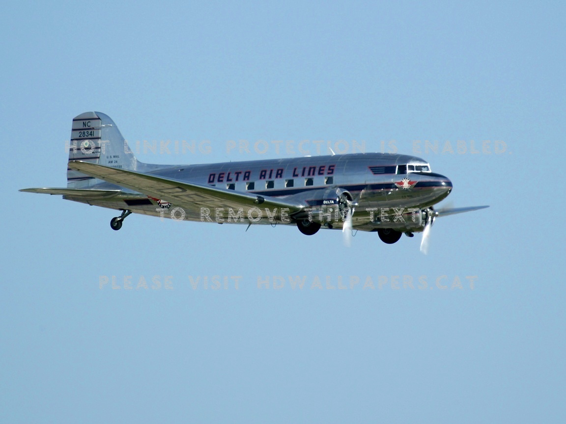 douglas dc 3 in delta airlines colors twin