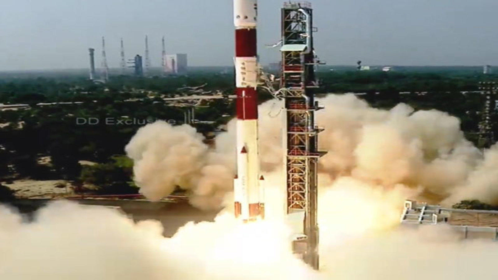 ISRO's PSLV C51 Carrying Amazonia 1 And 18 Other Satellites Lifts Off From Sriharikota Economic Times Video
